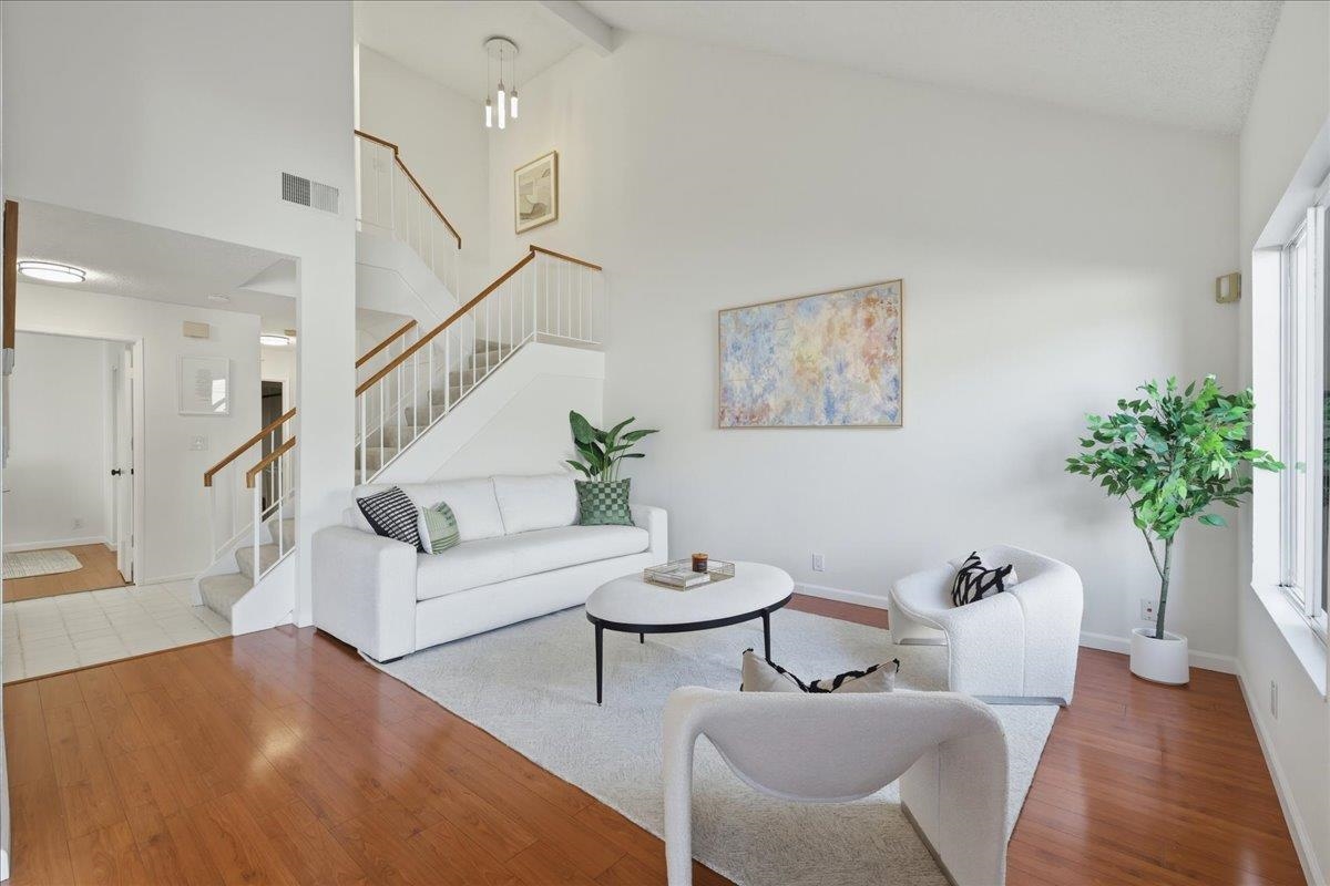 Detail Gallery Image 4 of 45 For 542 White Fir Dr, San Leandro,  CA 94577 - 3 Beds | 2/1 Baths