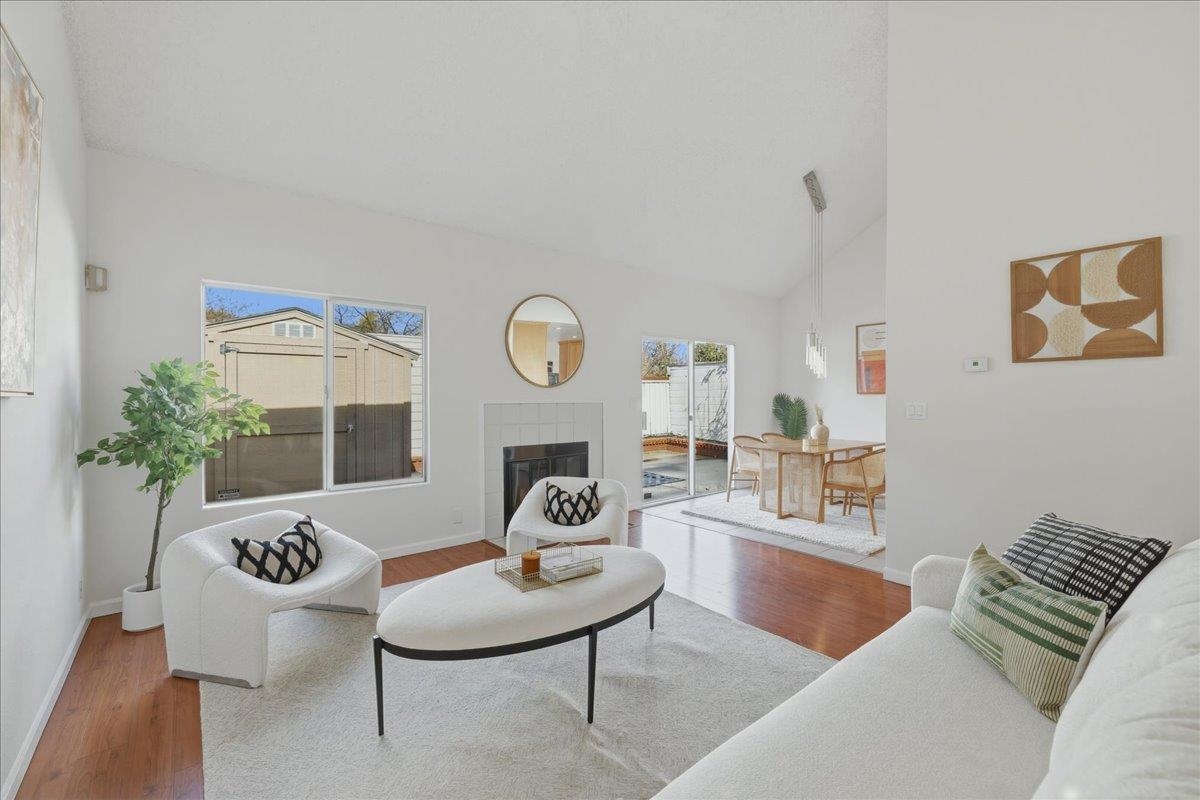 Detail Gallery Image 5 of 45 For 542 White Fir Dr, San Leandro,  CA 94577 - 3 Beds | 2/1 Baths