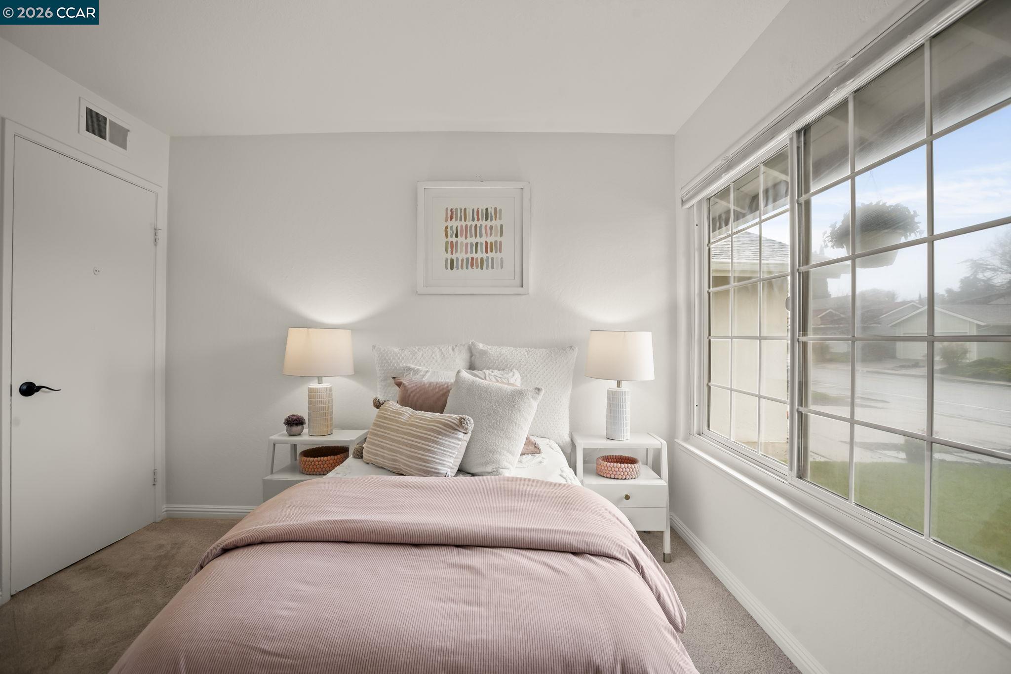 Detail Gallery Image 15 of 36 For 880 Madigan Ave, Concord,  CA 94518 - 3 Beds | 2 Baths