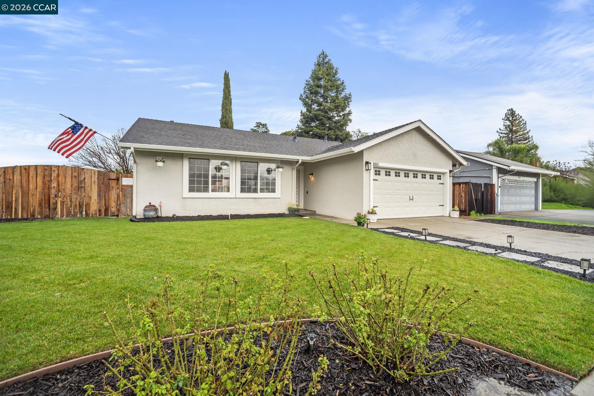 Detail Gallery Image 27 of 36 For 880 Madigan Ave, Concord,  CA 94518 - 3 Beds | 2 Baths