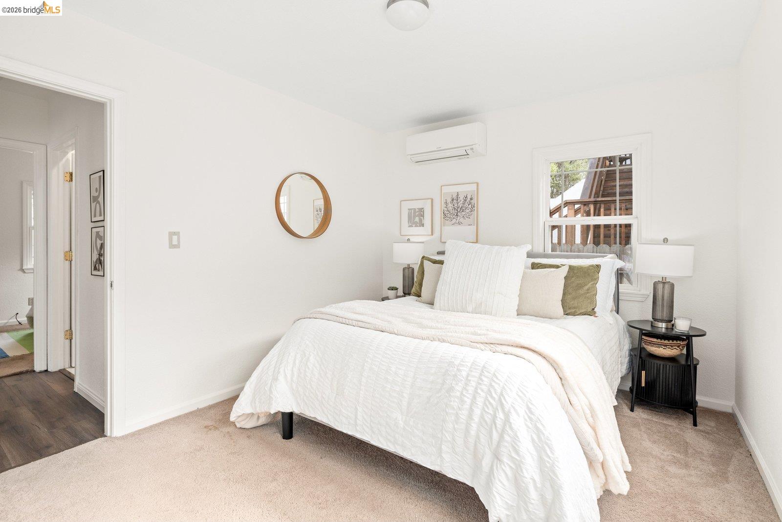 Detail Gallery Image 17 of 27 For 1082 16th St, Oakland,  CA 94607 - 2 Beds | 1 Baths