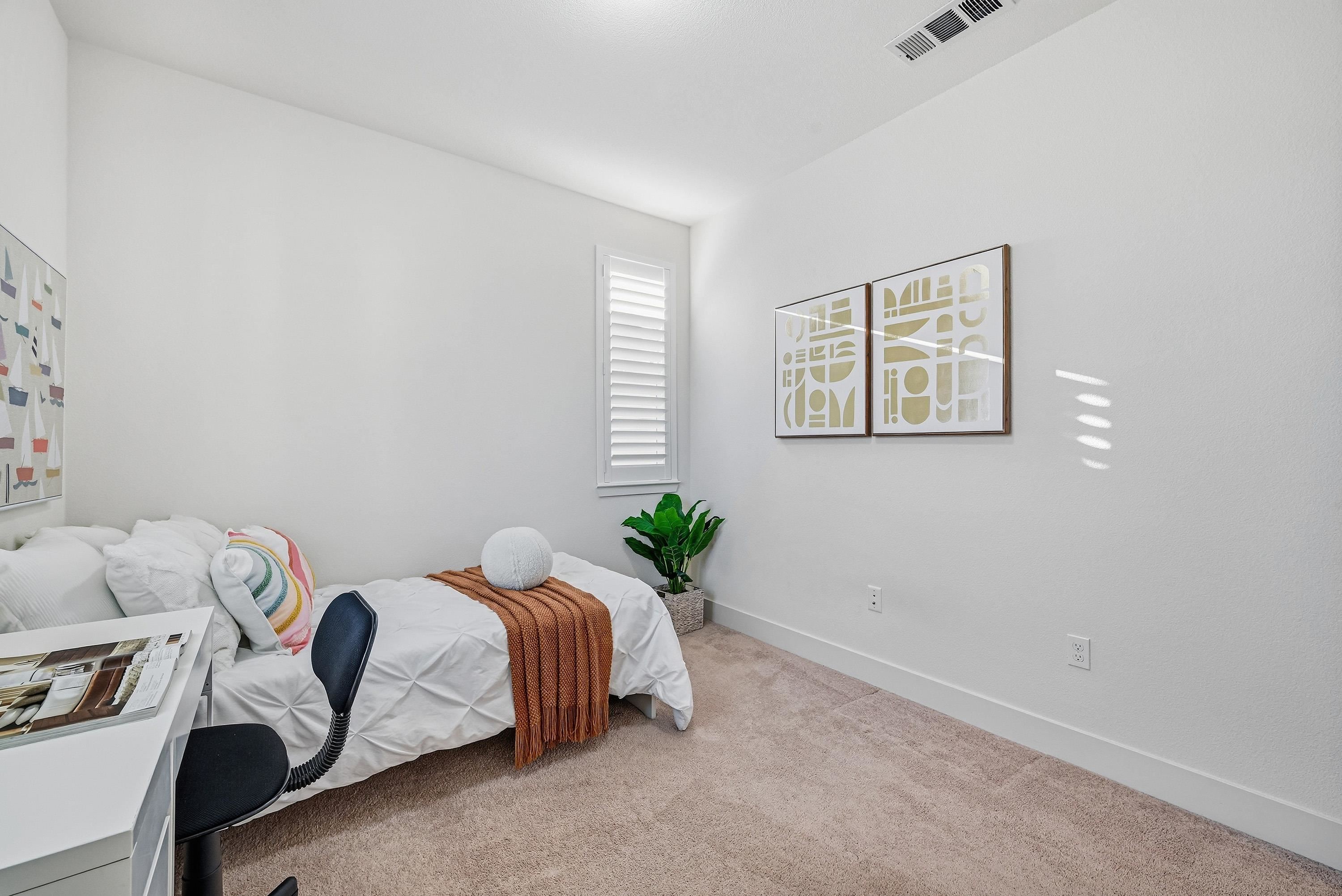 Detail Gallery Image 23 of 38 For 2933 Stringham Way, Dublin,  CA 94568 - 4 Beds | 2/1 Baths