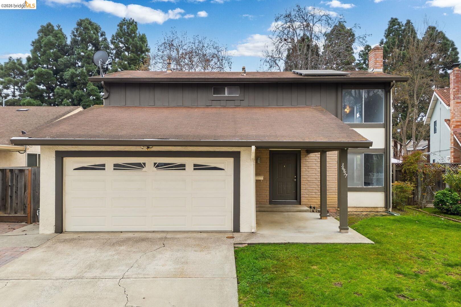 Detail Gallery Image 2 of 44 For 36957 Reynolds Dr, Fremont,  CA 94536 - 4 Beds | 2/1 Baths