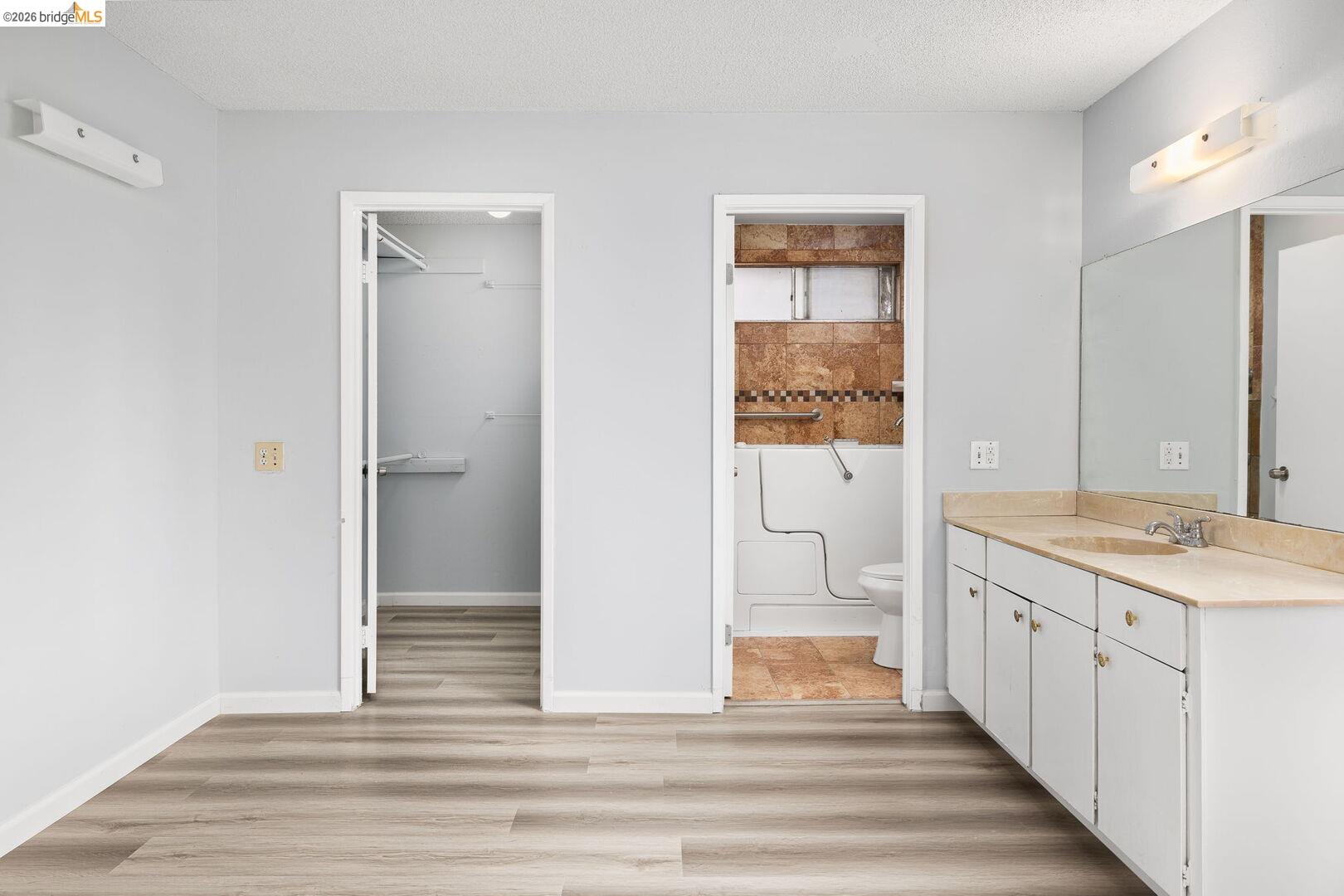 Detail Gallery Image 23 of 44 For 36957 Reynolds Dr, Fremont,  CA 94536 - 4 Beds | 2/1 Baths