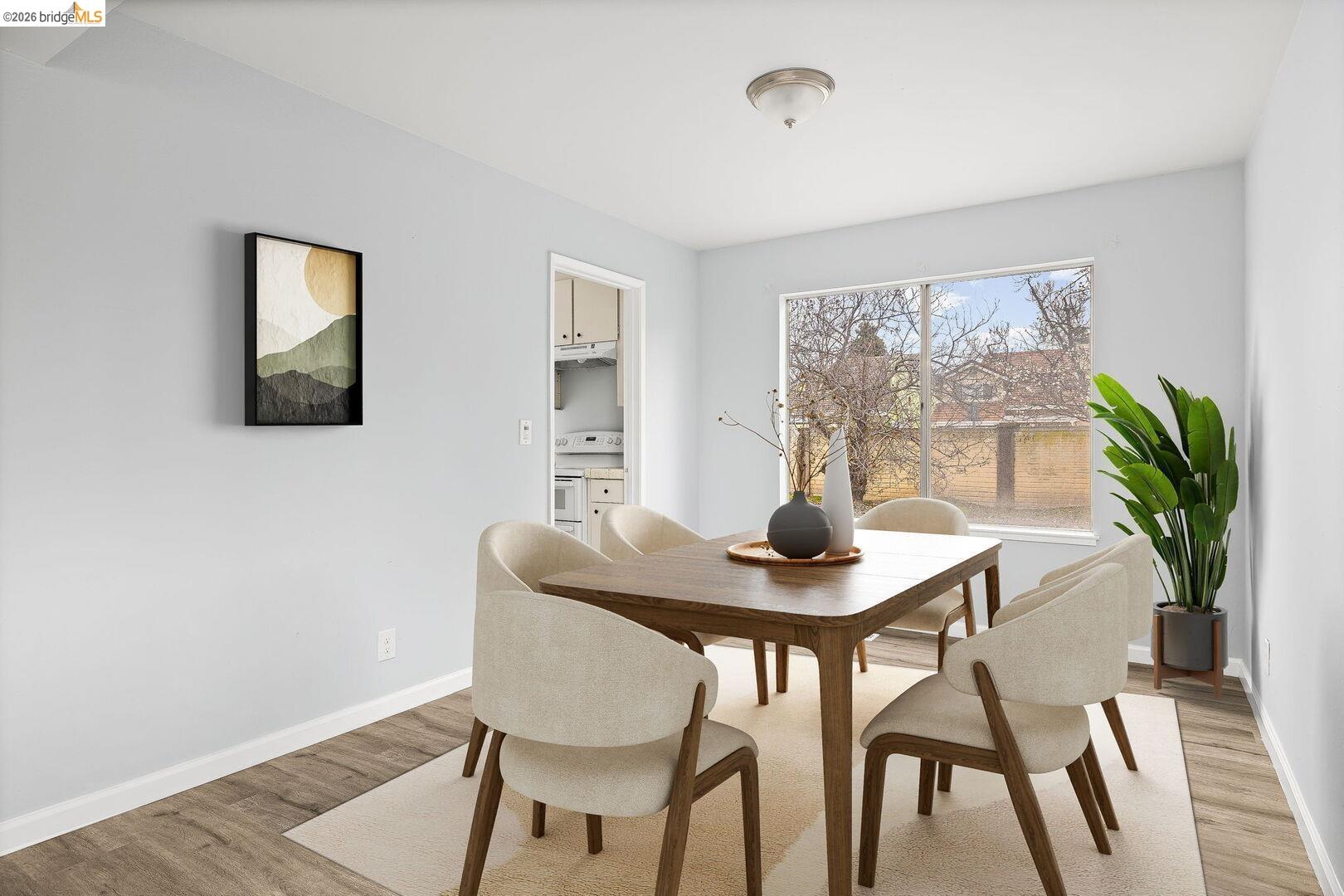 Detail Gallery Image 5 of 44 For 36957 Reynolds Dr, Fremont,  CA 94536 - 4 Beds | 2/1 Baths