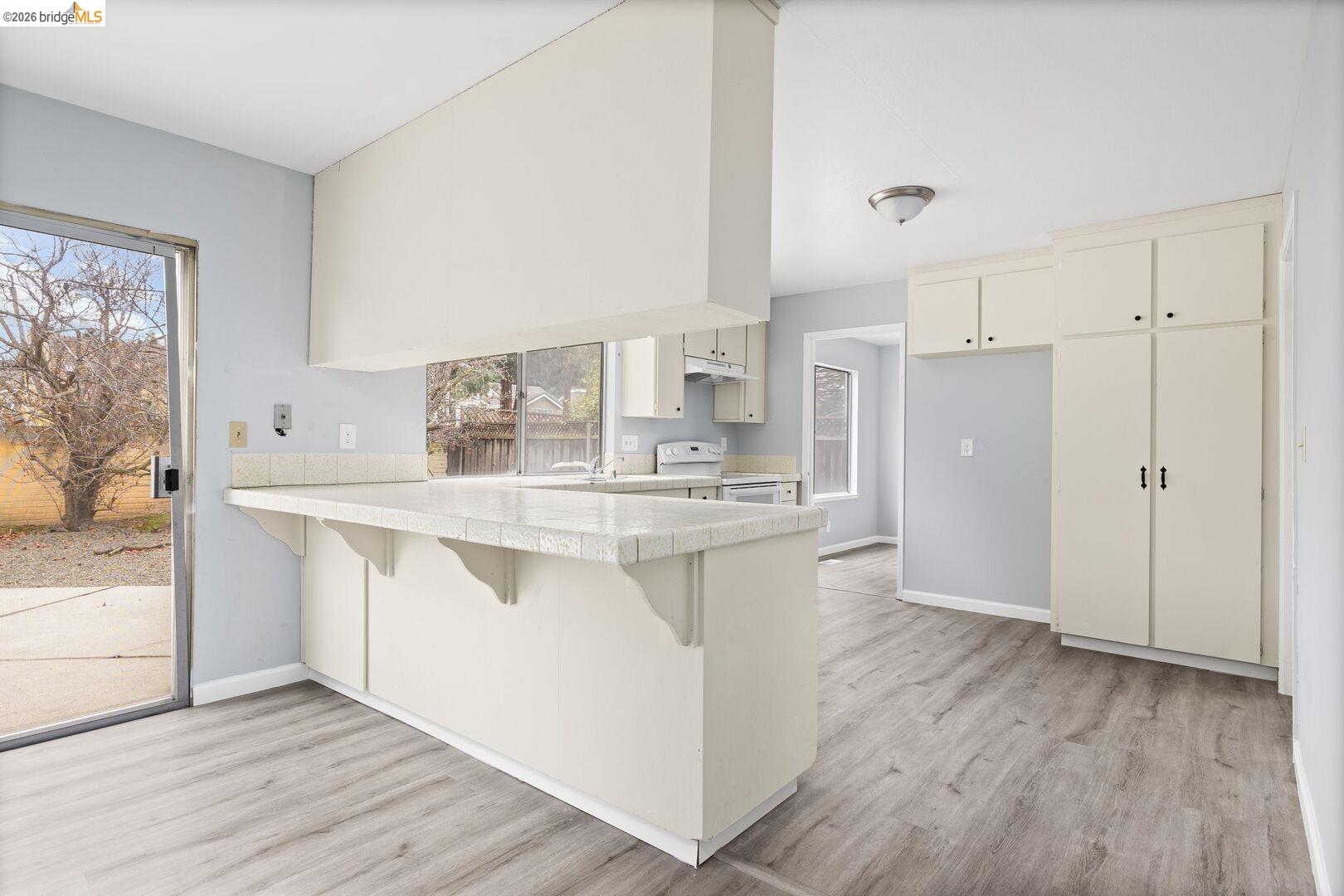 Detail Gallery Image 10 of 44 For 36957 Reynolds Dr, Fremont,  CA 94536 - 4 Beds | 2/1 Baths