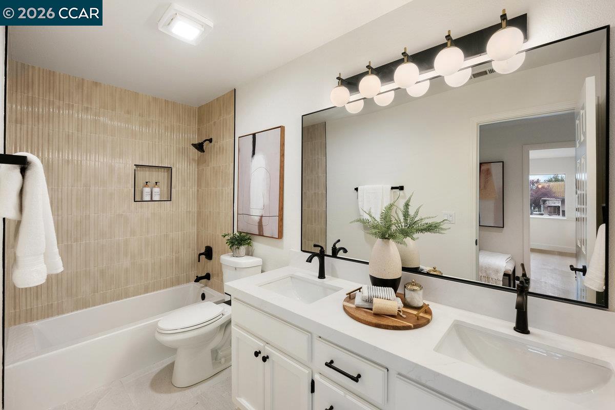 Detail Gallery Image 35 of 44 For 1856 Pelican Ct, Tracy,  CA 95376 - 5 Beds | 3 Baths