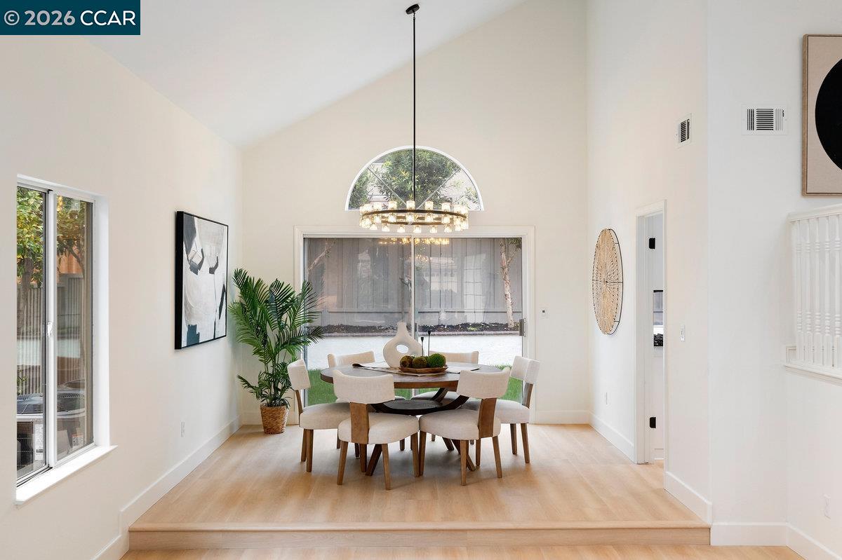 Detail Gallery Image 9 of 44 For 1856 Pelican Ct, Tracy,  CA 95376 - 5 Beds | 3 Baths