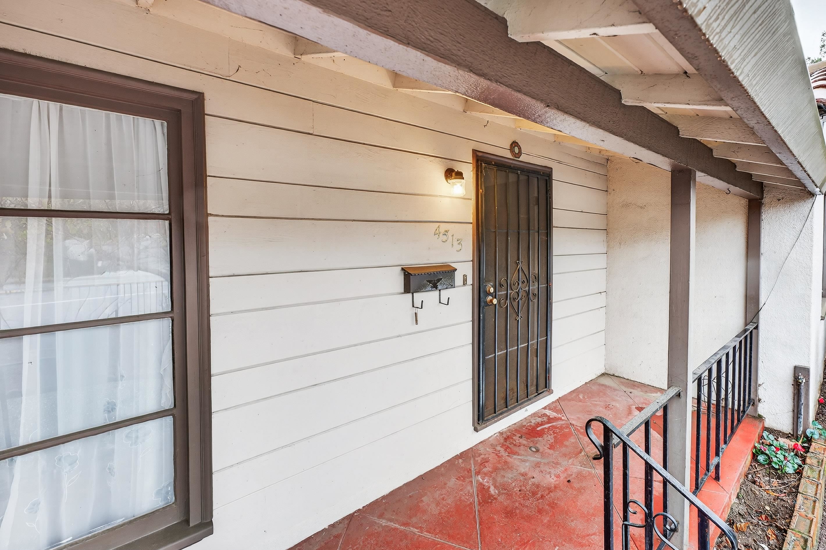 Detail Gallery Image 2 of 39 For 4513 Heyer Ave, Castro Valley,  CA 94546 - 3 Beds | 3 Baths