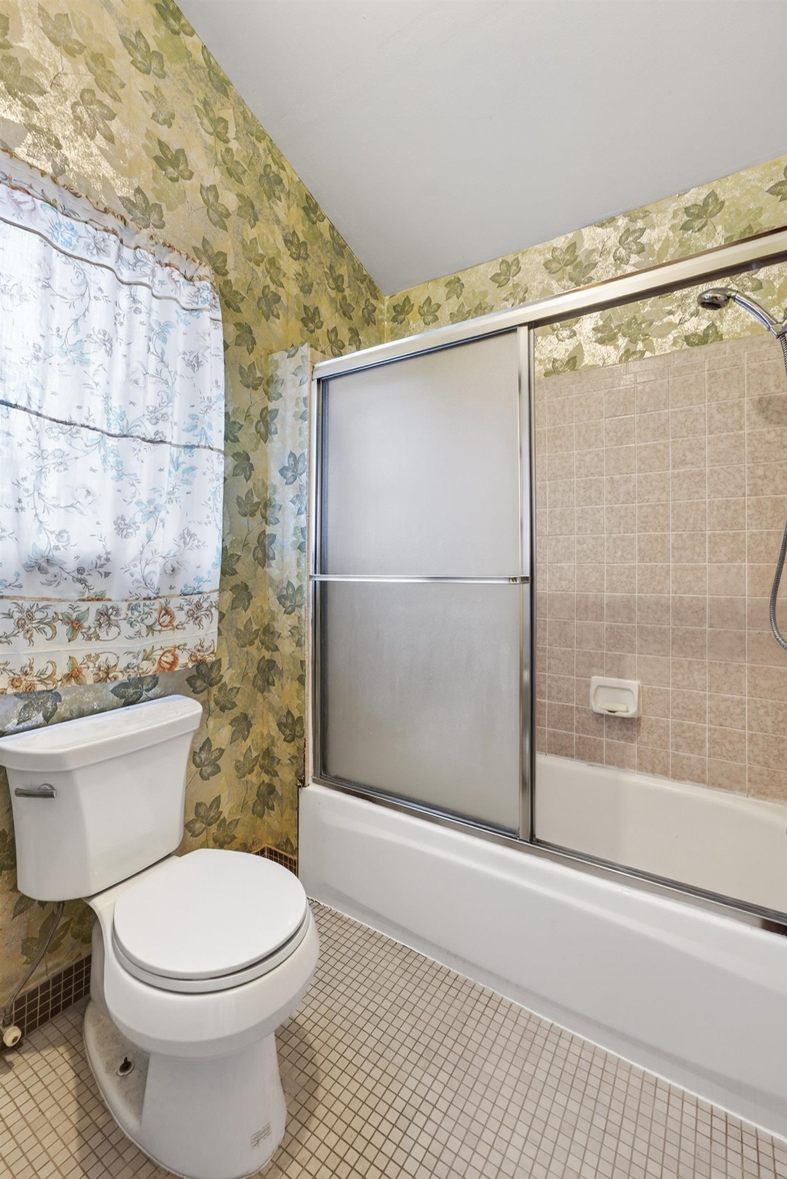 Detail Gallery Image 26 of 39 For 4513 Heyer Ave, Castro Valley,  CA 94546 - 3 Beds | 3 Baths