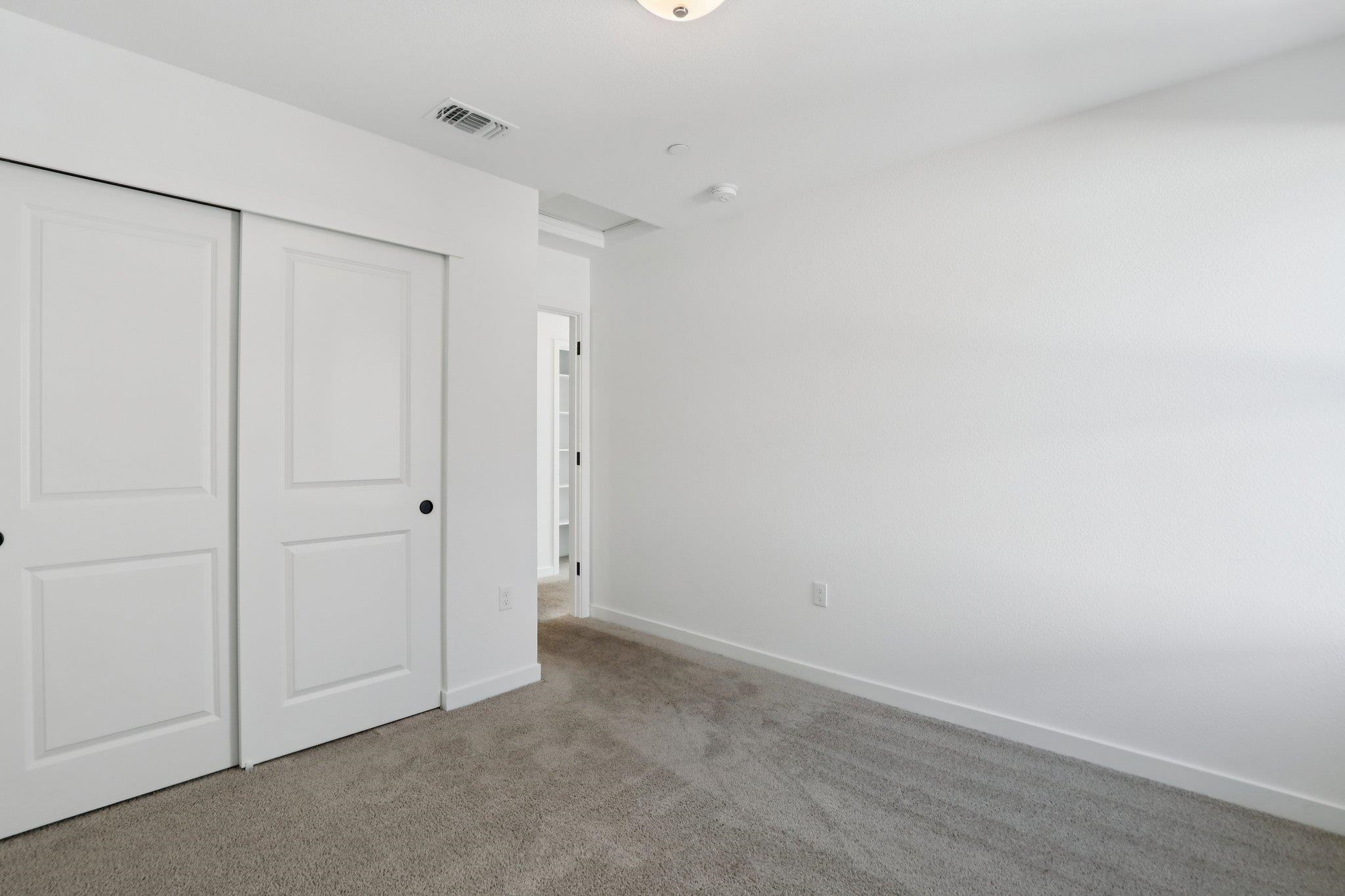 Detail Gallery Image 19 of 30 For 872 Pecan Tree Ln, Galt,  CA 95632 - 3 Beds | 2/1 Baths