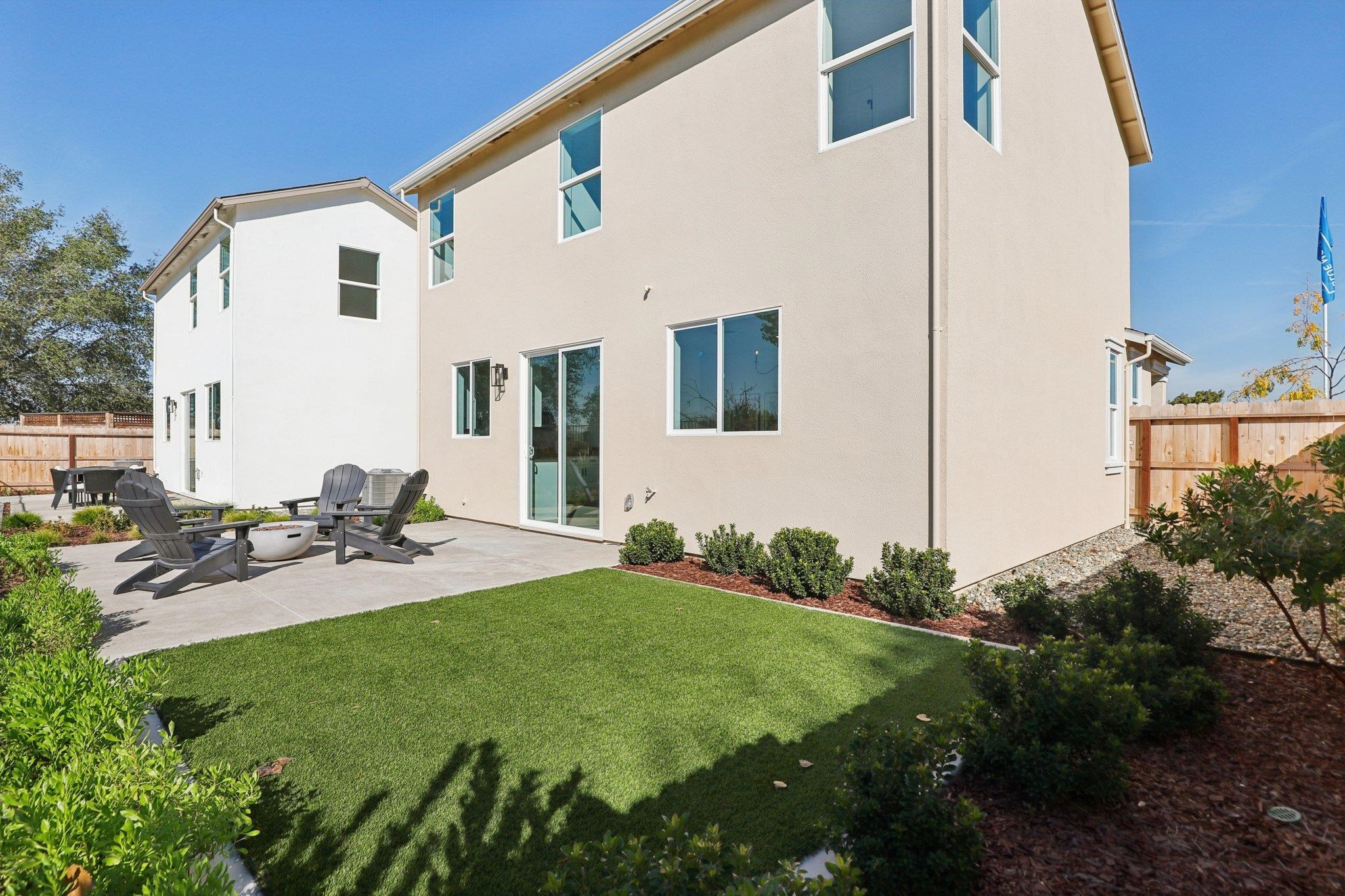 Detail Gallery Image 29 of 30 For 872 Pecan Tree Ln, Galt,  CA 95632 - 3 Beds | 2/1 Baths