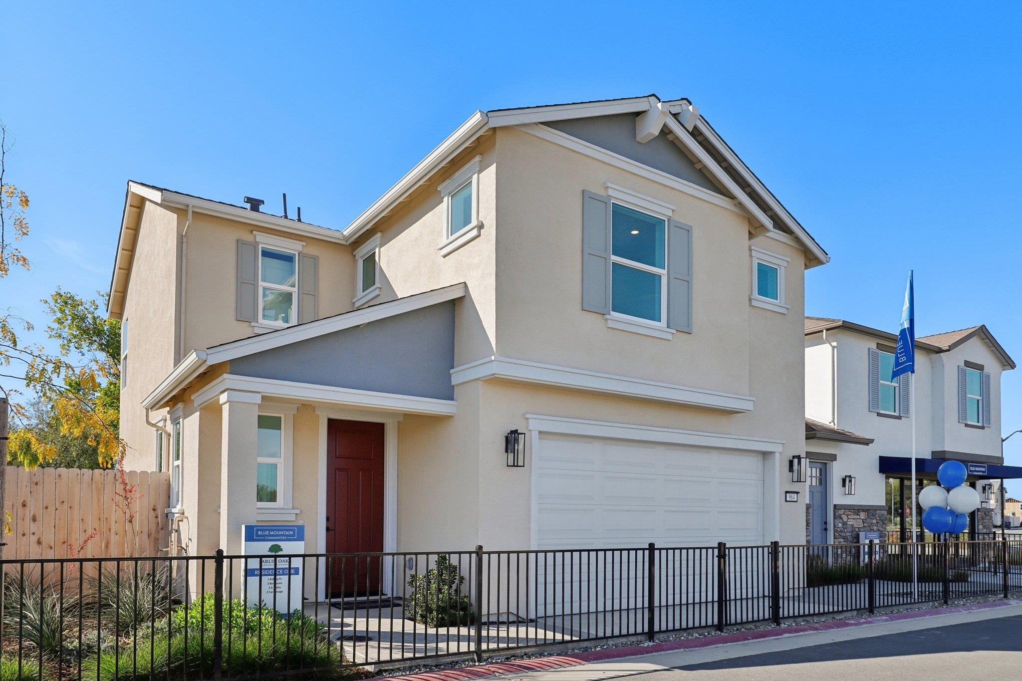 Detail Gallery Image 3 of 30 For 872 Pecan Tree Ln, Galt,  CA 95632 - 3 Beds | 2/1 Baths