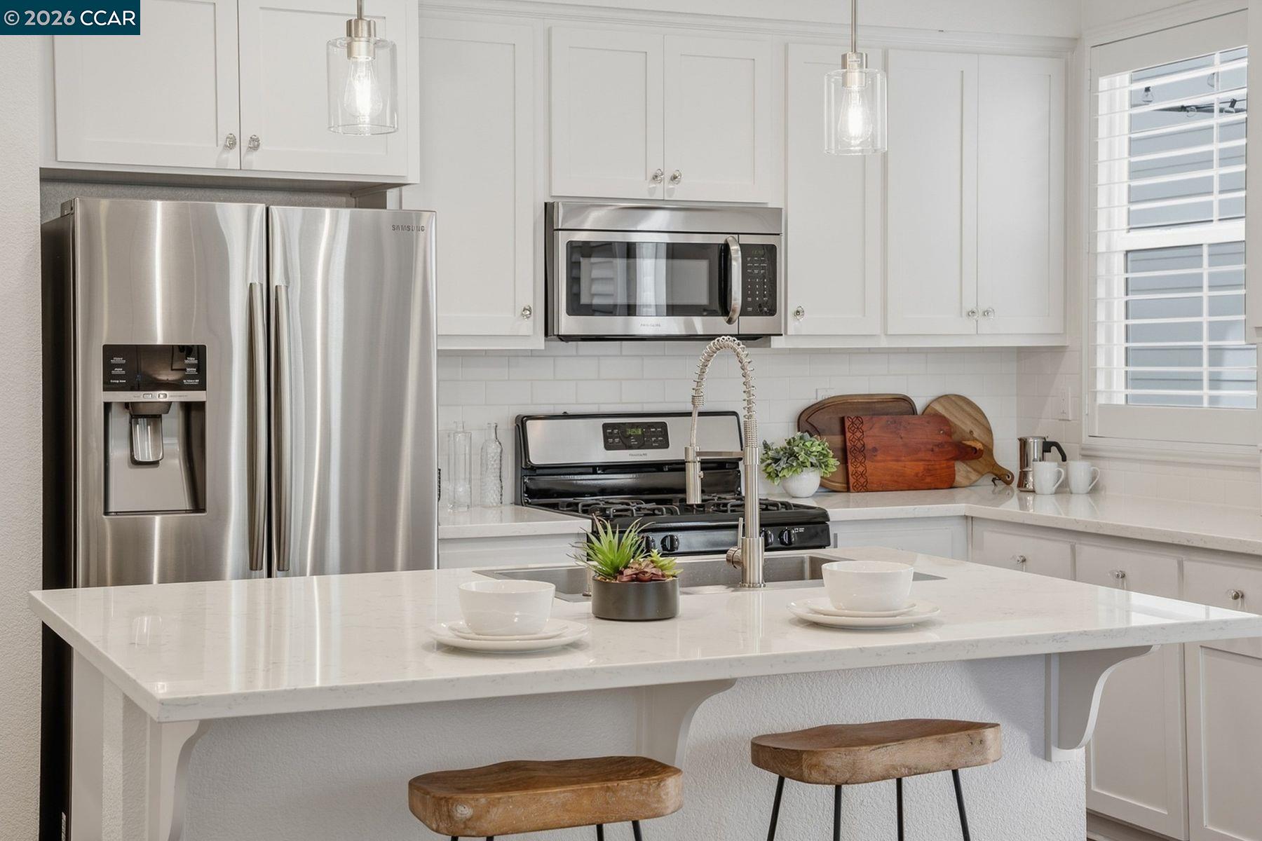 Detail Gallery Image 16 of 59 For 22640 Filbert St, Hayward,  CA 94541 - 4 Beds | 3 Baths