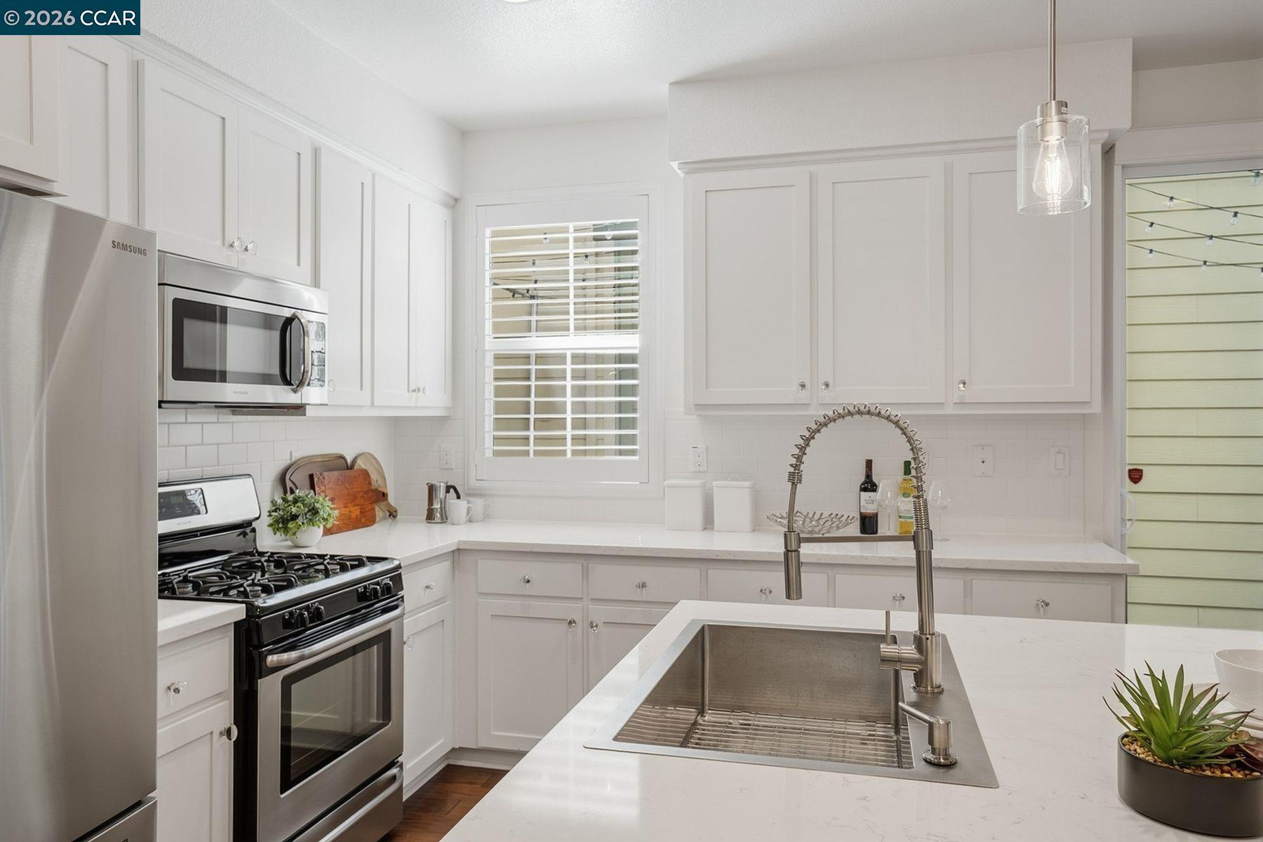 Detail Gallery Image 19 of 59 For 22640 Filbert St, Hayward,  CA 94541 - 4 Beds | 3 Baths