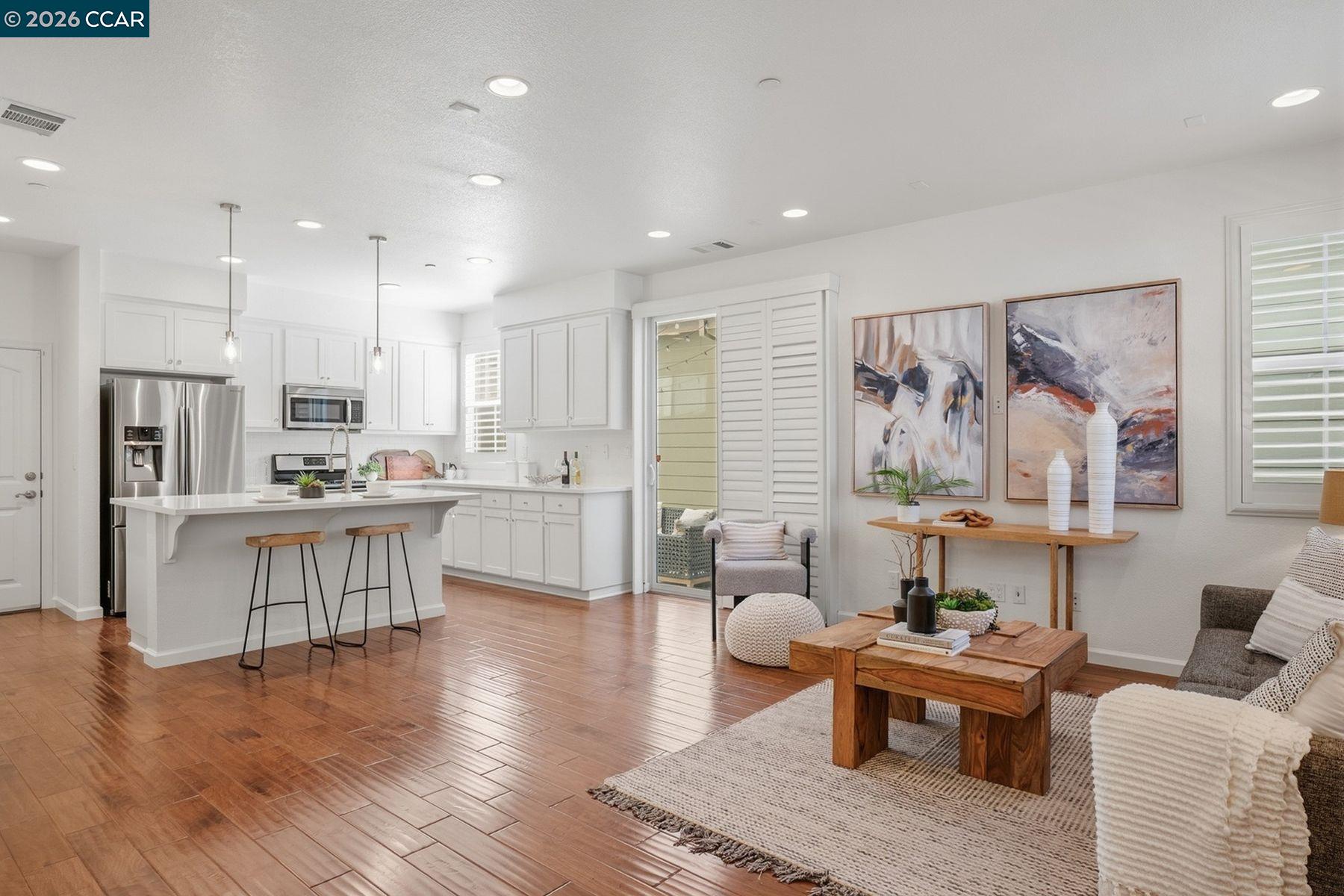 Detail Gallery Image 4 of 59 For 22640 Filbert St, Hayward,  CA 94541 - 4 Beds | 3 Baths