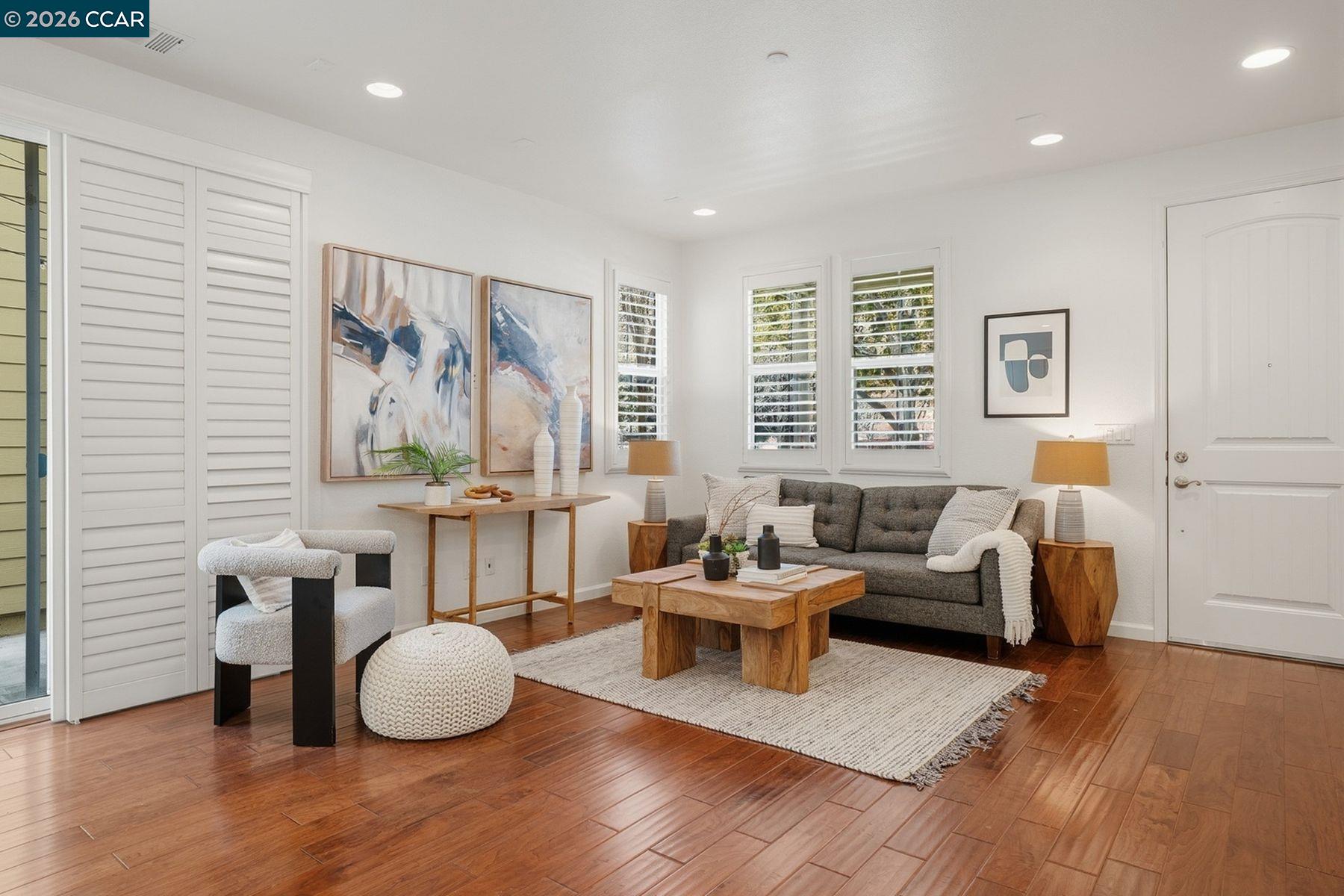 Detail Gallery Image 5 of 59 For 22640 Filbert St, Hayward,  CA 94541 - 4 Beds | 3 Baths