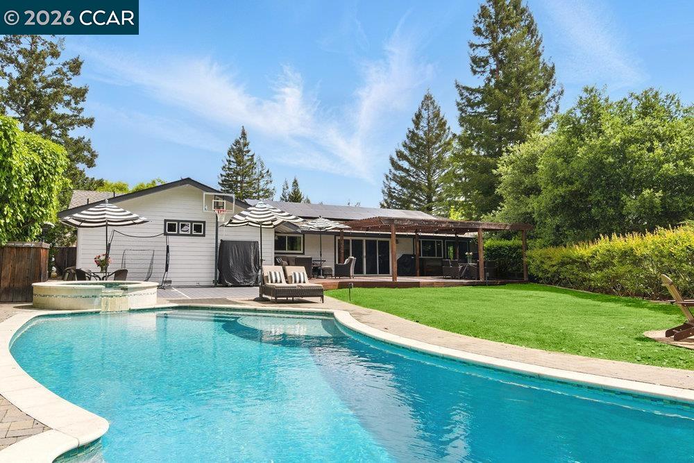 Detail Gallery Image 14 of 41 For 314 Draeger Dr, Moraga,  CA 94556 - 5 Beds | 3/1 Baths