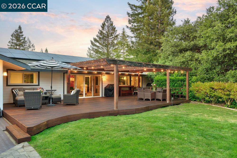 Detail Gallery Image 4 of 41 For 314 Draeger Dr, Moraga,  CA 94556 - 5 Beds | 3/1 Baths