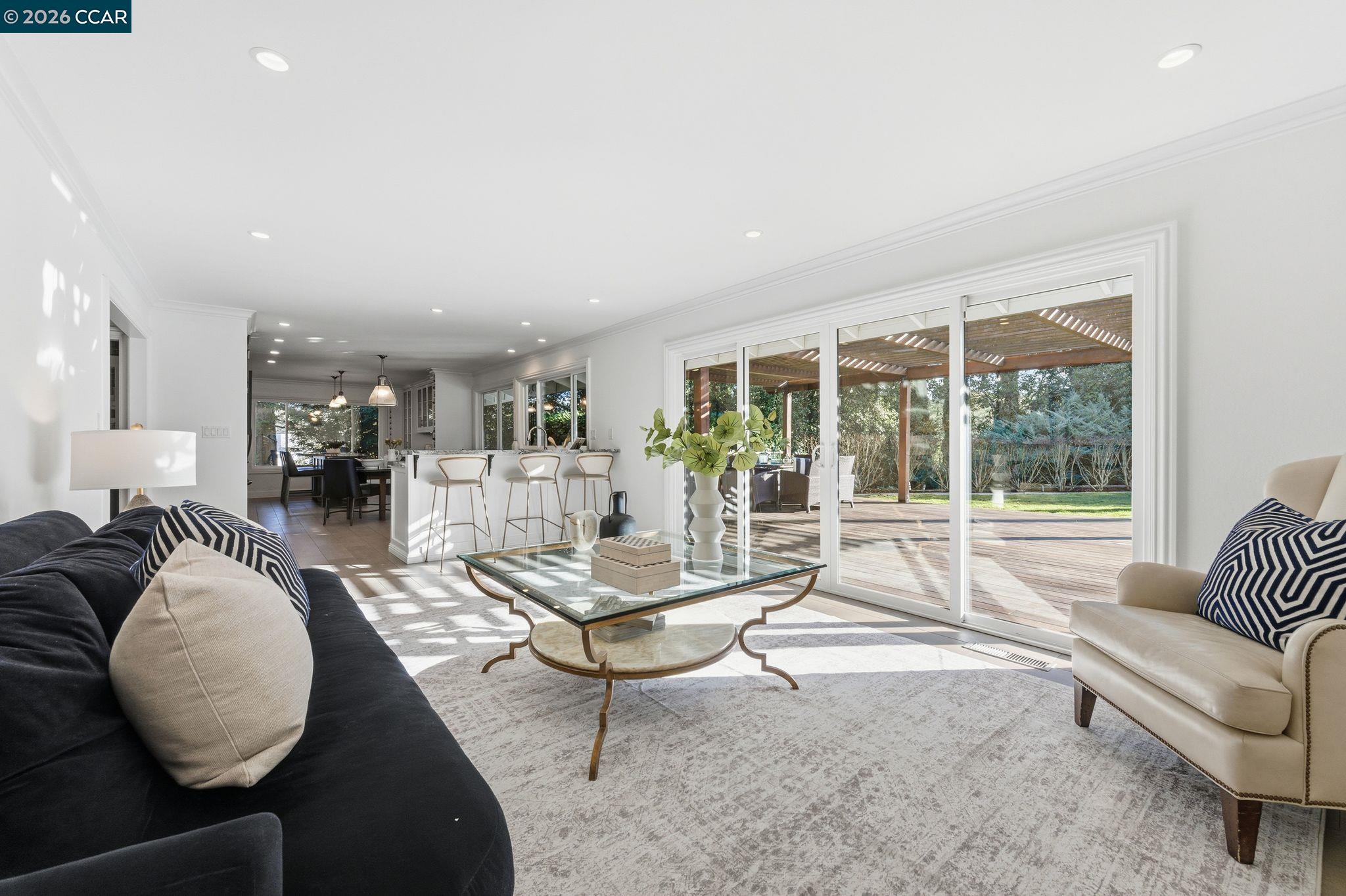 Detail Gallery Image 10 of 41 For 314 Draeger Dr, Moraga,  CA 94556 - 5 Beds | 3/1 Baths