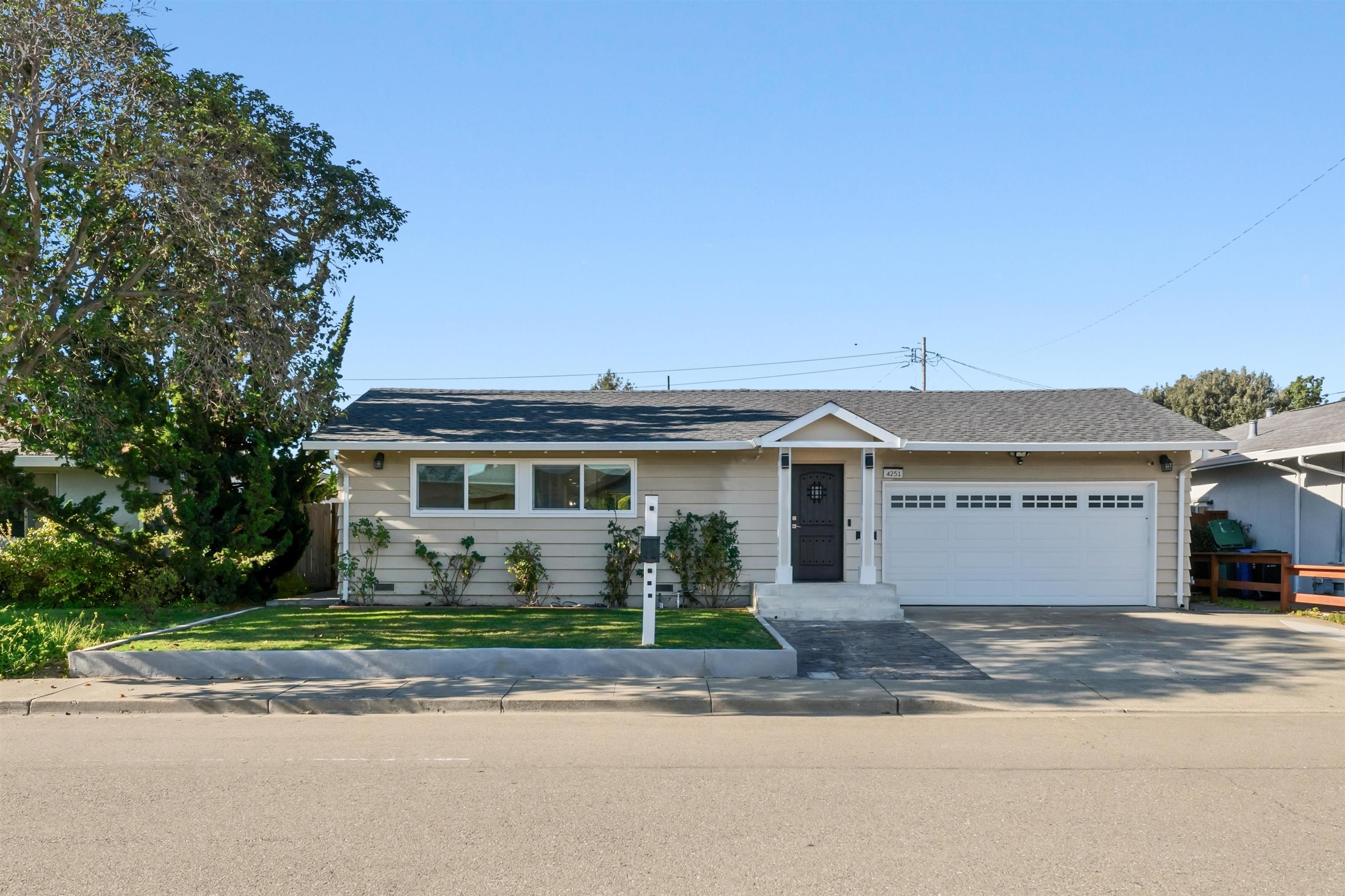 Front Image Thumbnail for BE41124507