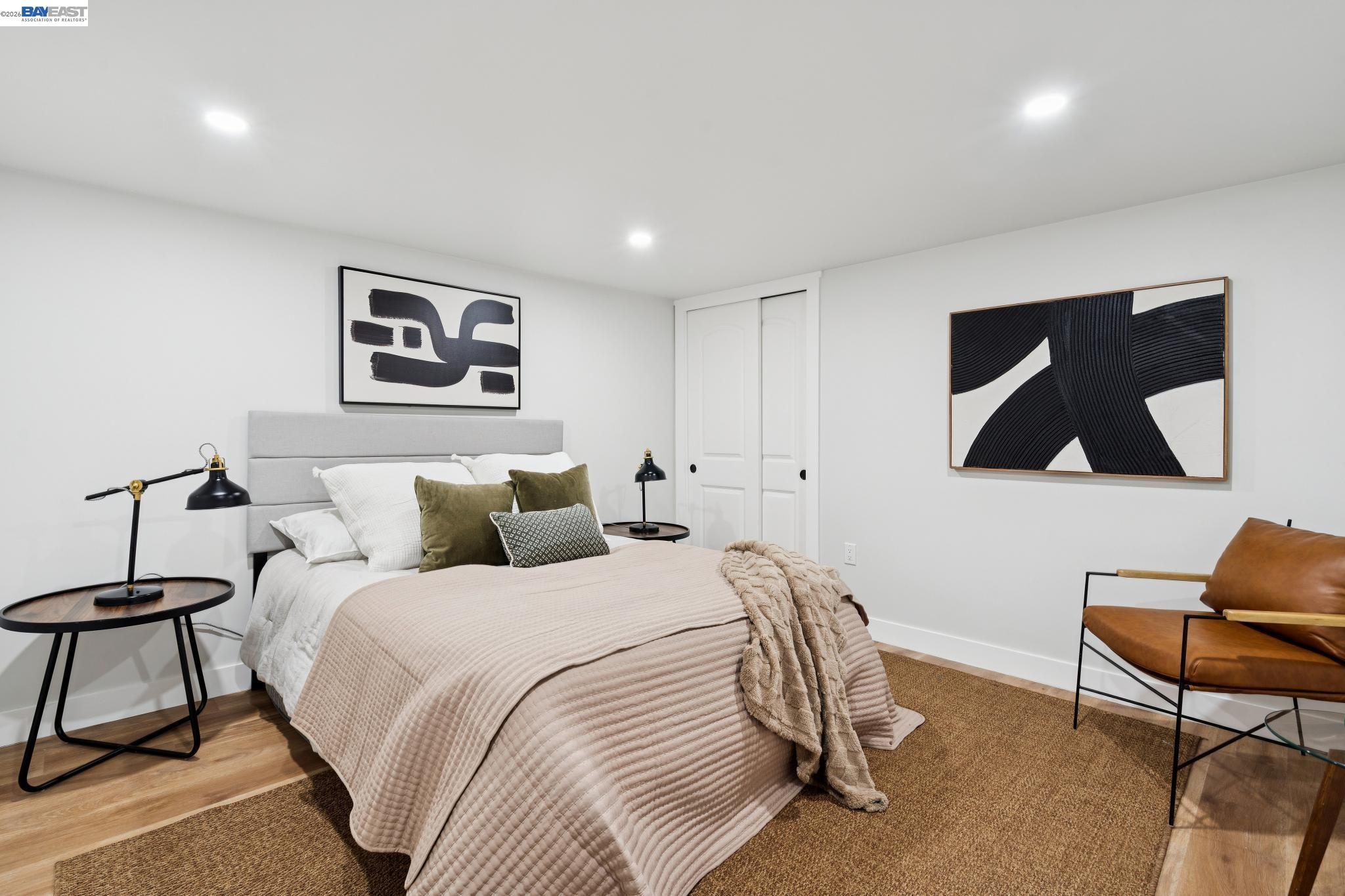 Detail Gallery Image 33 of 45 For 800 Trestle Glen Rd, Oakland,  CA 94610 - 3 Beds | 2/1 Baths