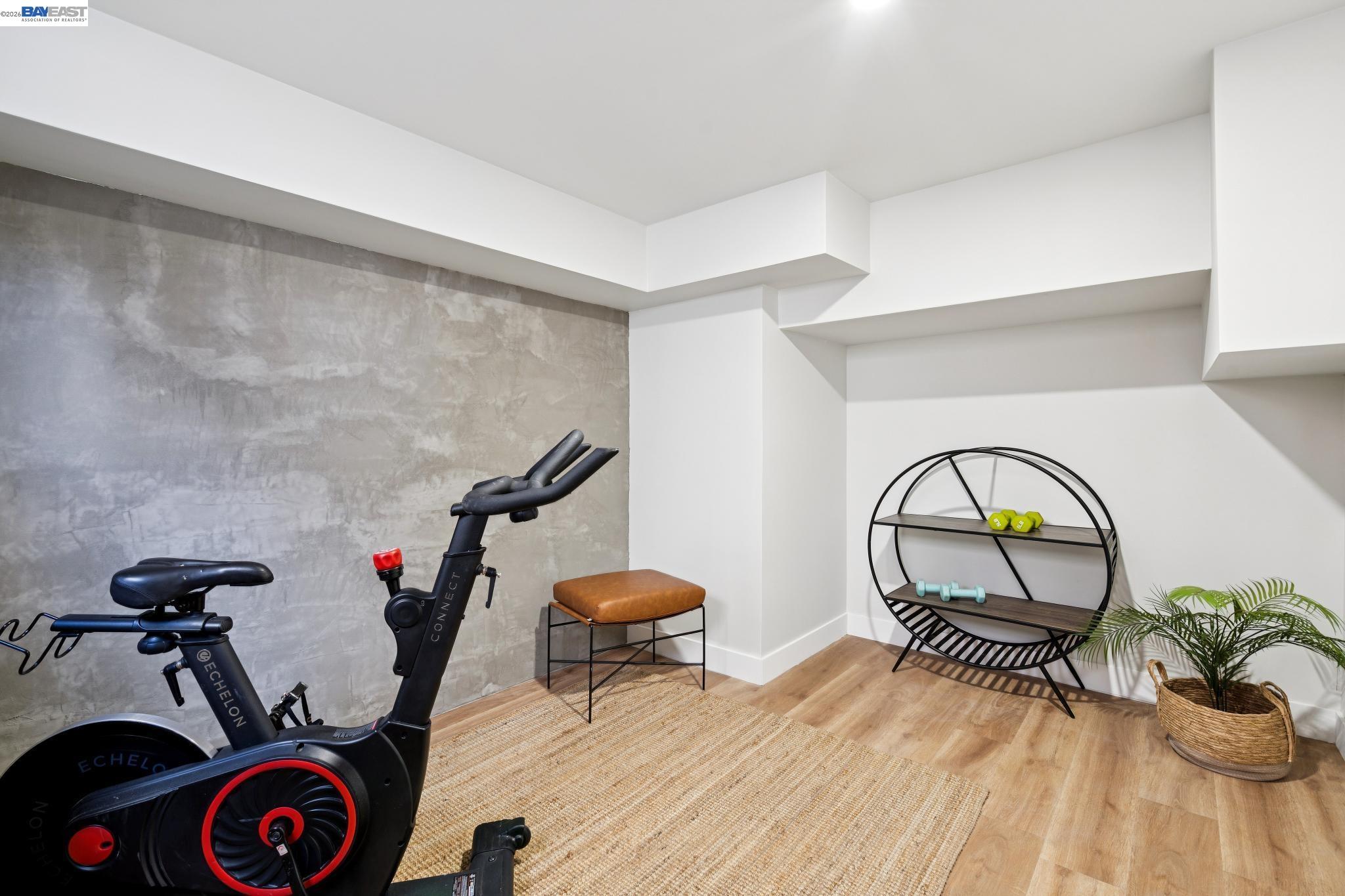 Detail Gallery Image 35 of 45 For 800 Trestle Glen Rd, Oakland,  CA 94610 - 3 Beds | 2/1 Baths