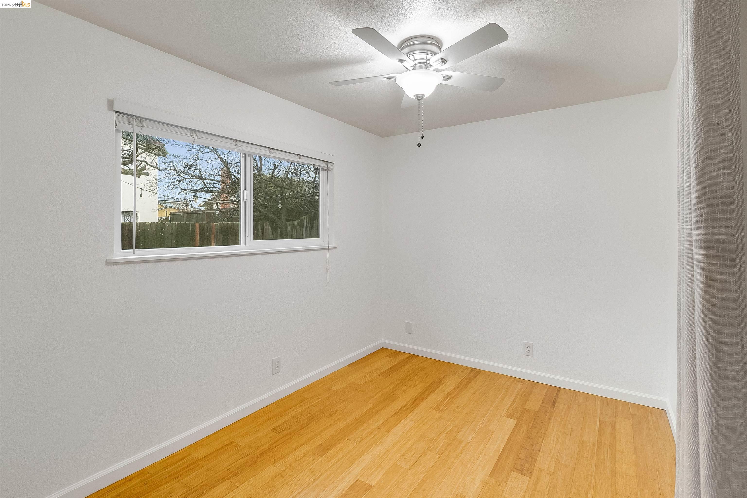 Detail Gallery Image 13 of 34 For 141 Dartmouth Ave, Vallejo,  CA 94589-1710 - 3 Beds | 1 Baths