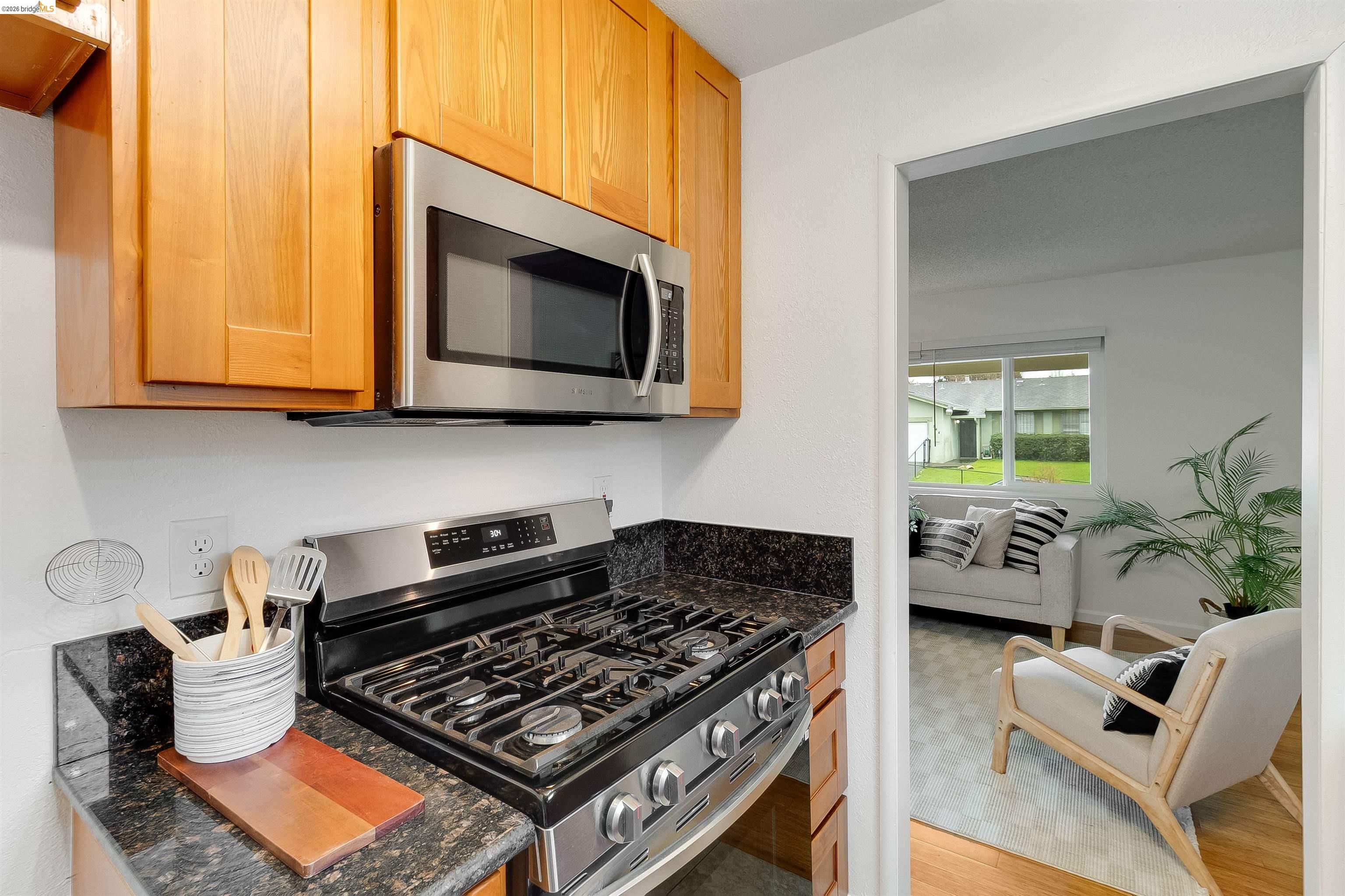 Detail Gallery Image 23 of 34 For 141 Dartmouth Ave, Vallejo,  CA 94589-1710 - 3 Beds | 1 Baths