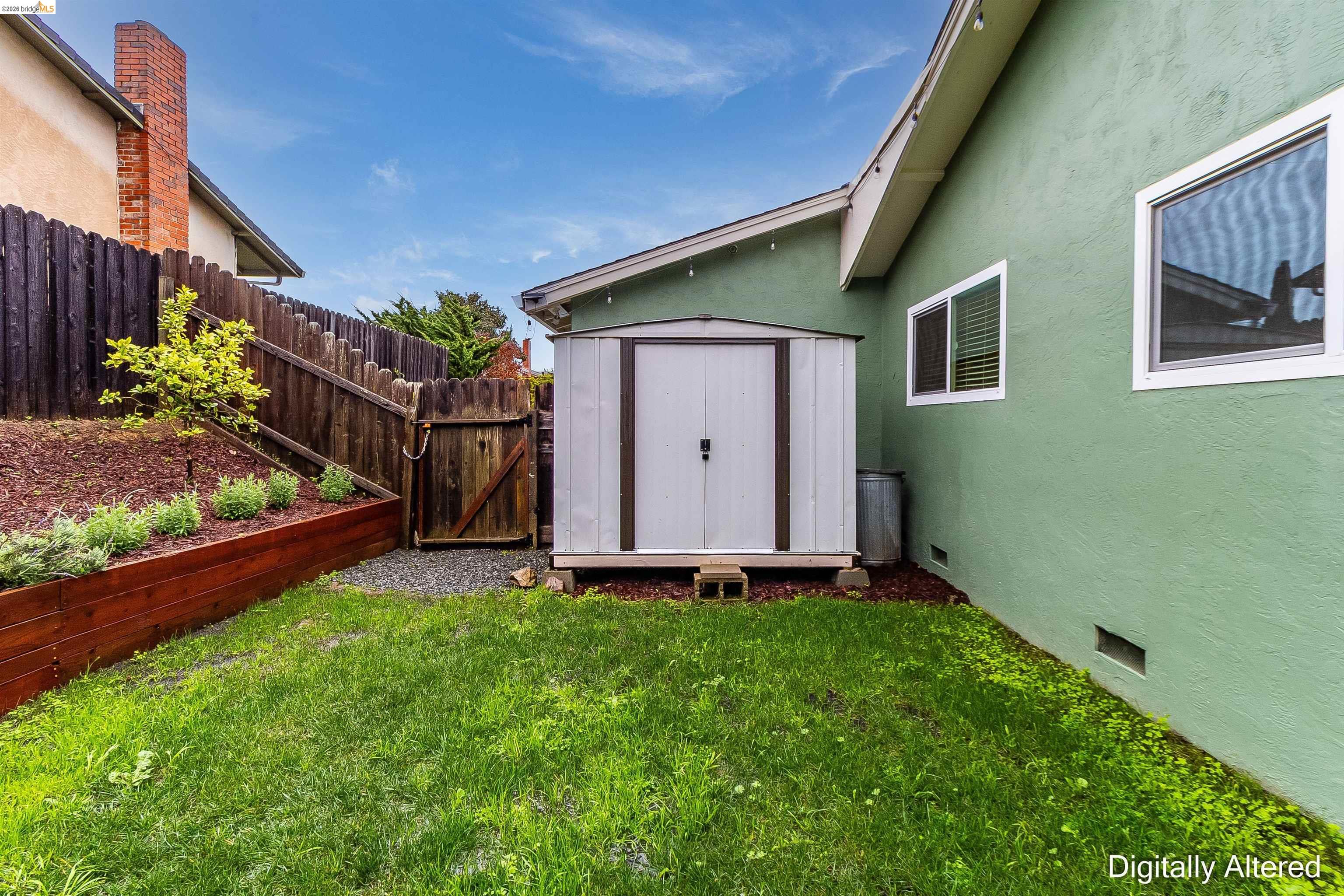 Detail Gallery Image 30 of 34 For 141 Dartmouth Ave, Vallejo,  CA 94589-1710 - 3 Beds | 1 Baths