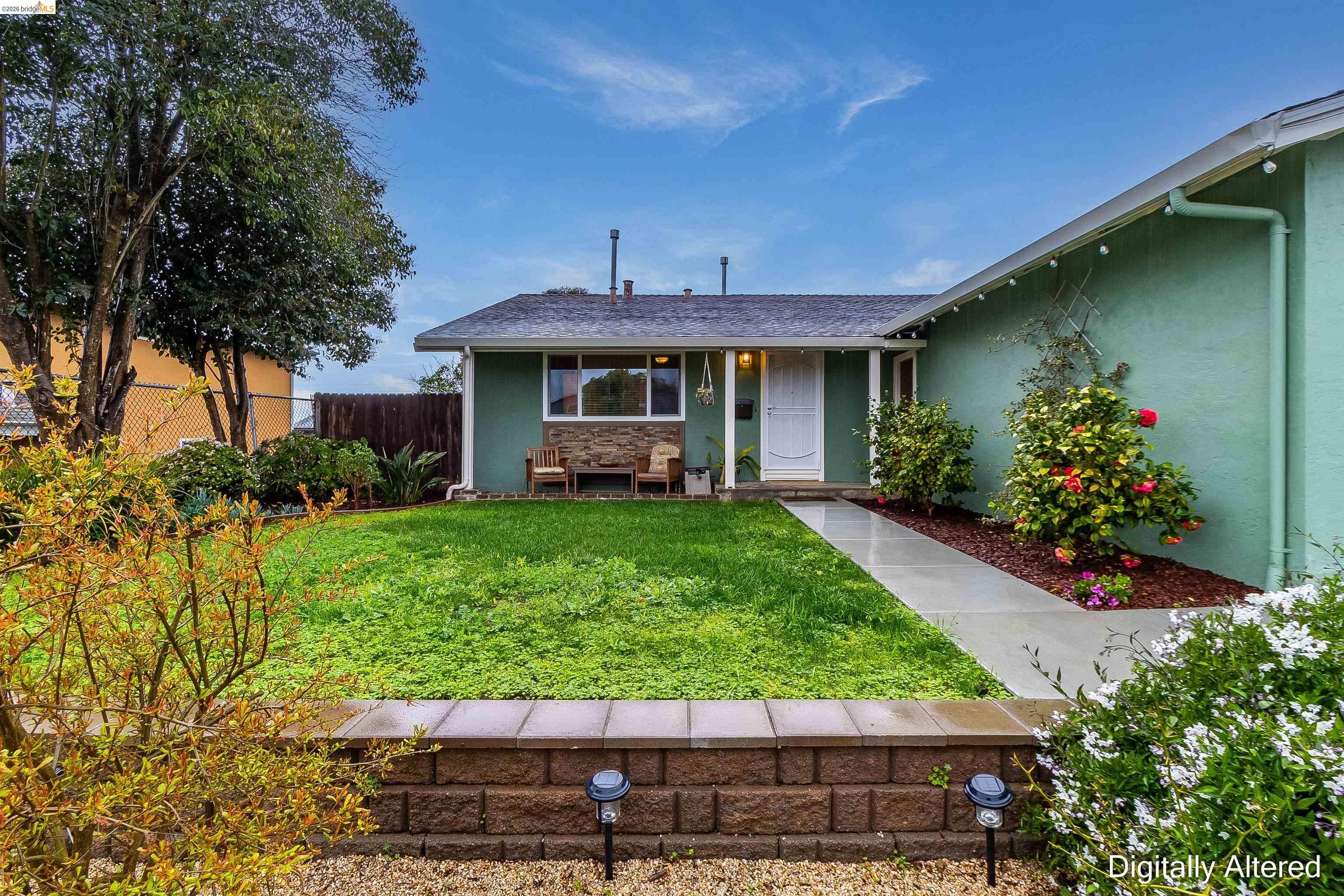 Detail Gallery Image 4 of 34 For 141 Dartmouth Ave, Vallejo,  CA 94589-1710 - 3 Beds | 1 Baths