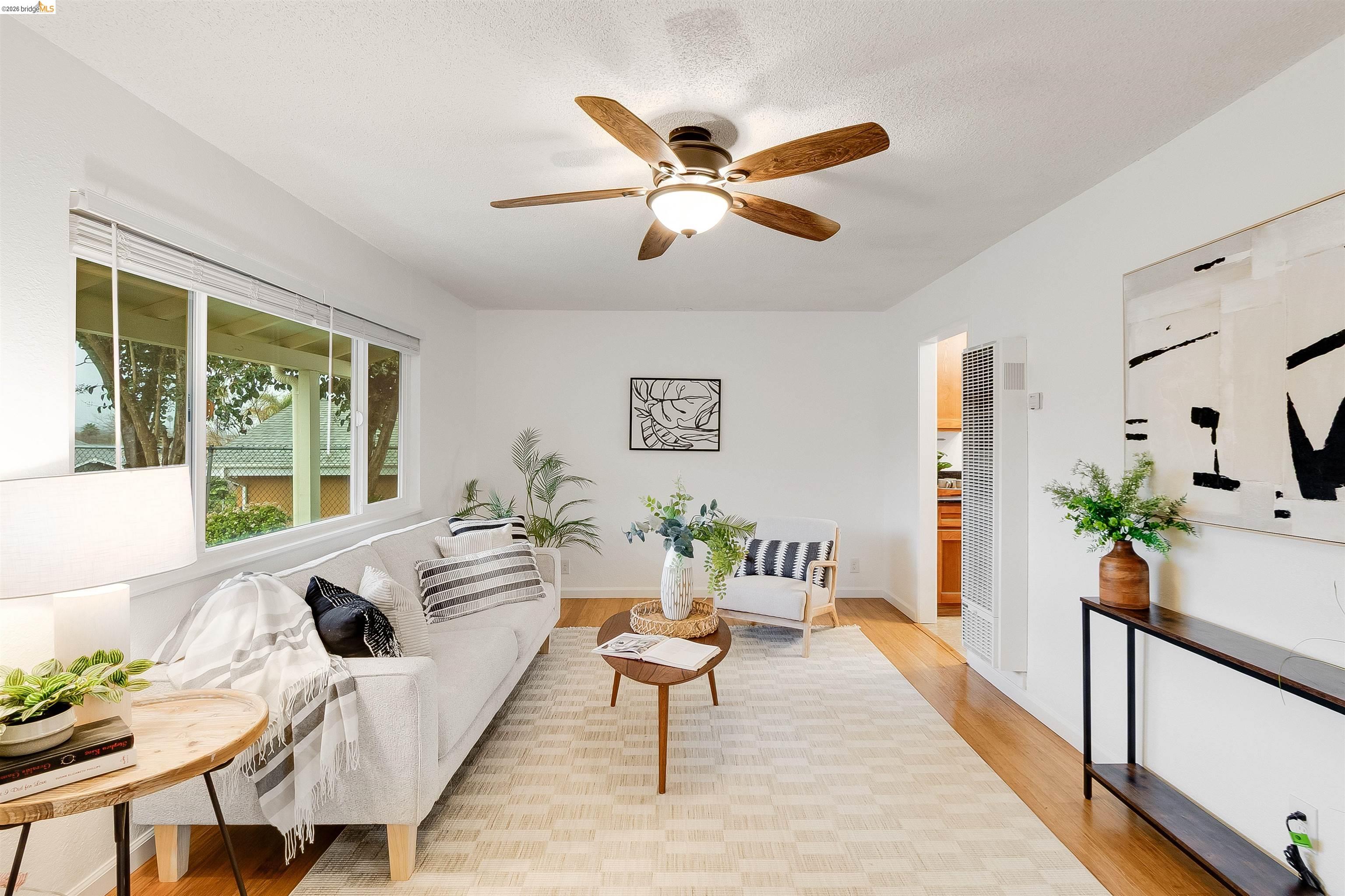 Detail Gallery Image 7 of 34 For 141 Dartmouth Ave, Vallejo,  CA 94589-1710 - 3 Beds | 1 Baths