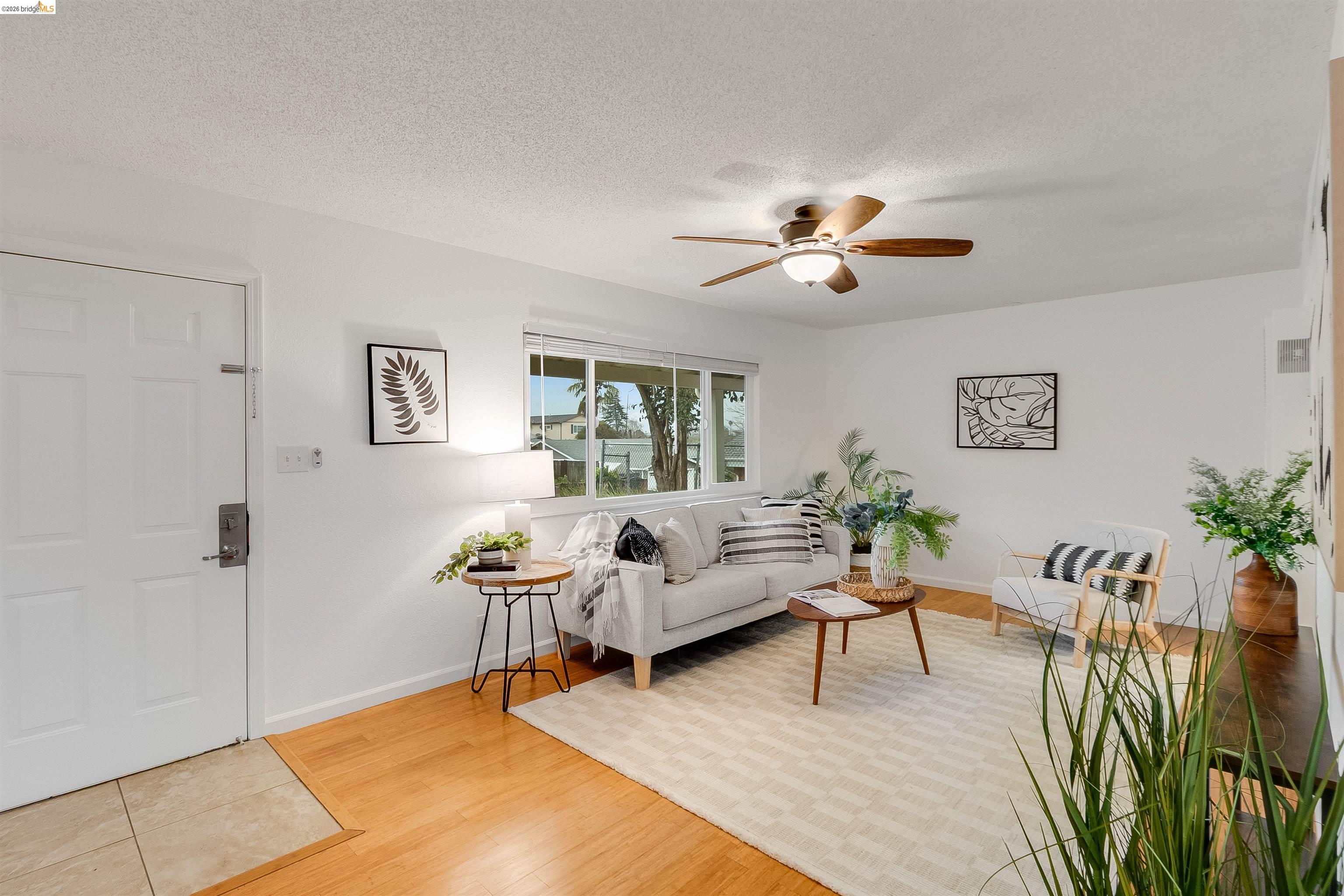 Detail Gallery Image 8 of 34 For 141 Dartmouth Ave, Vallejo,  CA 94589-1710 - 3 Beds | 1 Baths