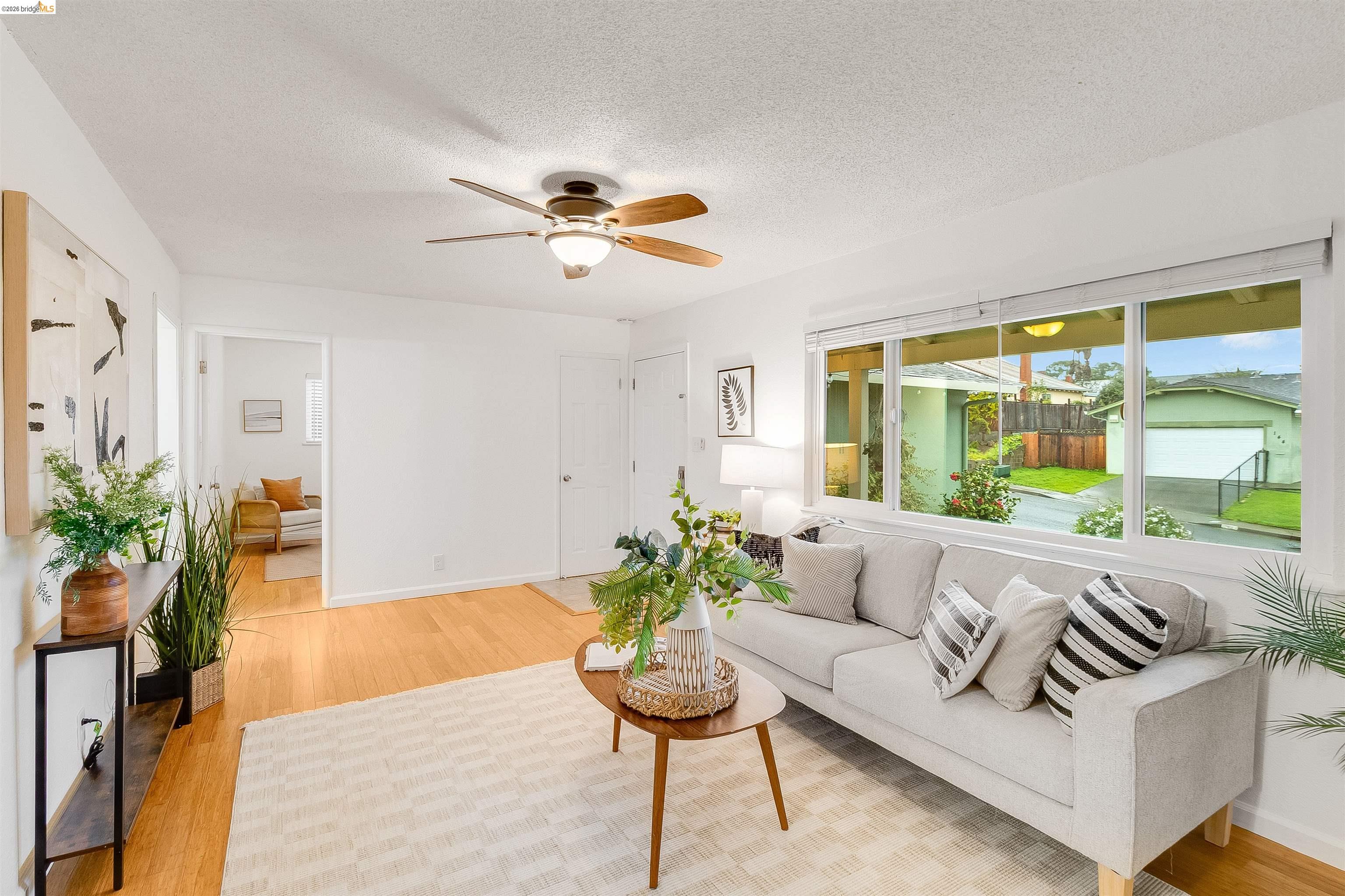 Detail Gallery Image 9 of 34 For 141 Dartmouth Ave, Vallejo,  CA 94589-1710 - 3 Beds | 1 Baths