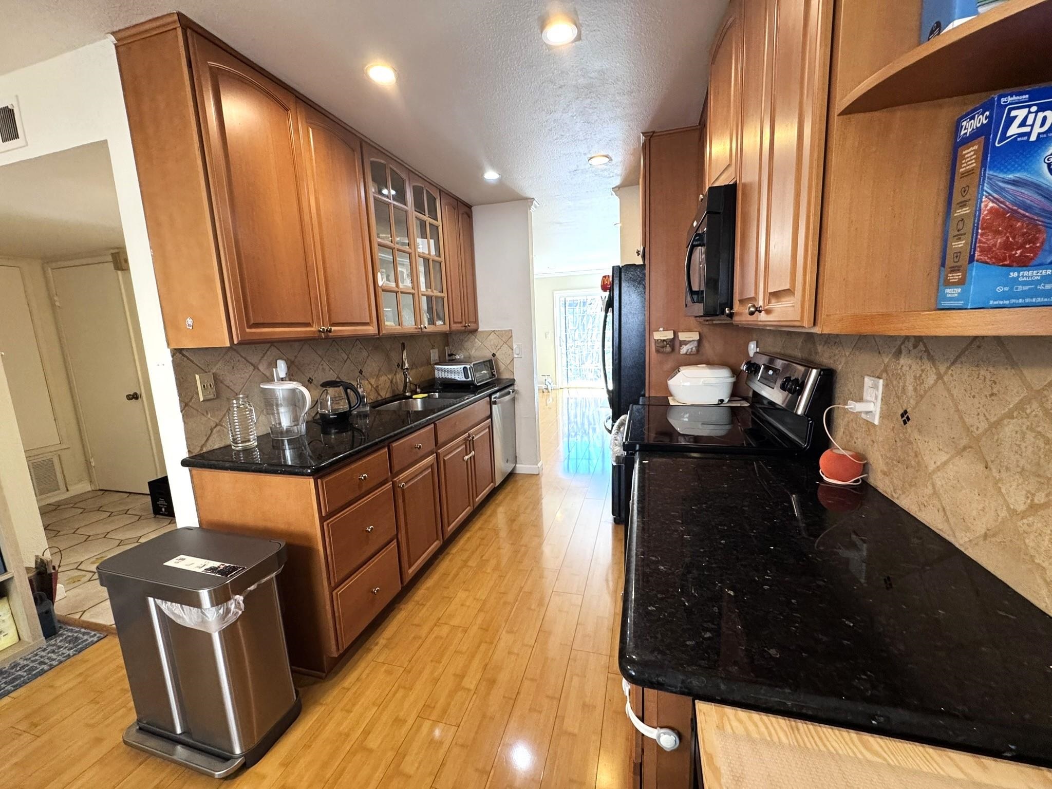 Photo #6: 41124510 Listing: Photo #6