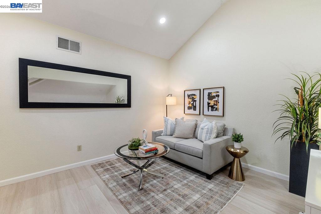 Detail Gallery Image 8 of 26 For 711 Lakemont Pl #4,  San Ramon,  CA 94582 - 3 Beds | 2 Baths