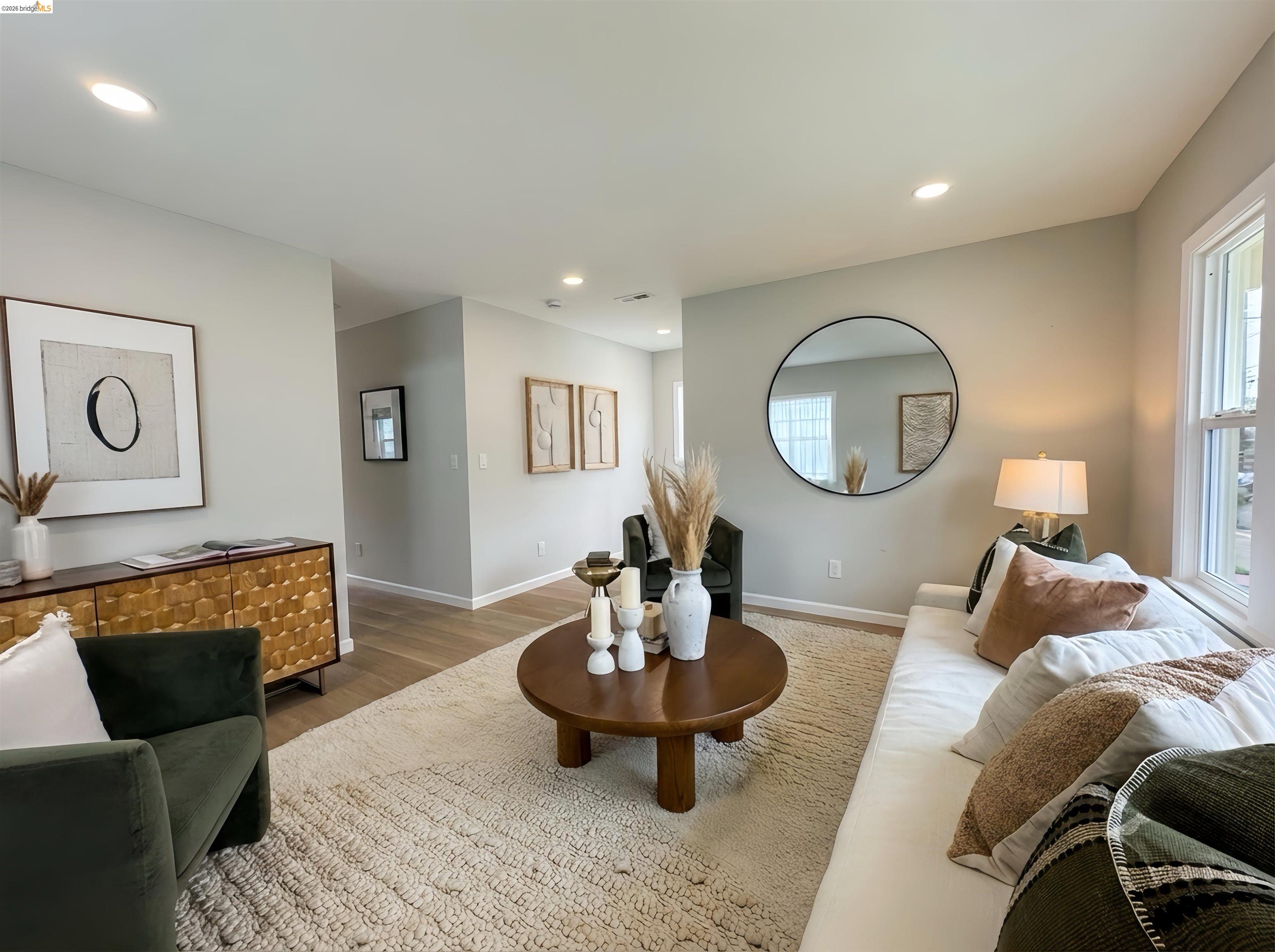 Detail Gallery Image 7 of 29 For 3954 Magee Ave, Oakland,  CA 94619 - 2 Beds | 1 Baths