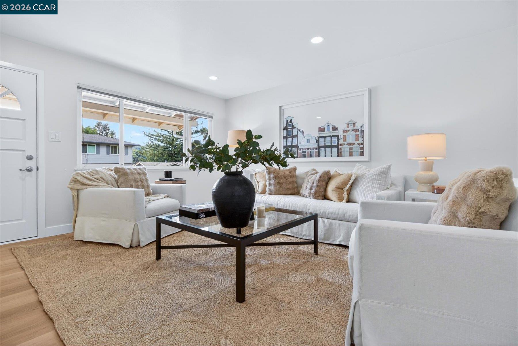 Detail Gallery Image 5 of 22 For 29 Whitehall Drive, Orinda,  CA 94563 - 3 Beds | 2 Baths