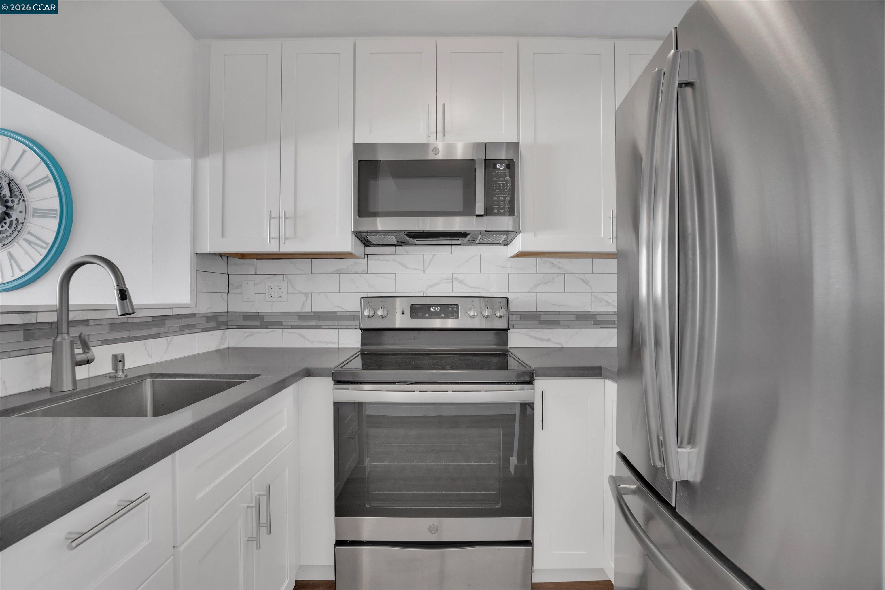 Detail Gallery Image 4 of 25 For 300 3rd St #1203,  San Francisco,  CA 94107 - 0 Beds | 1 Baths