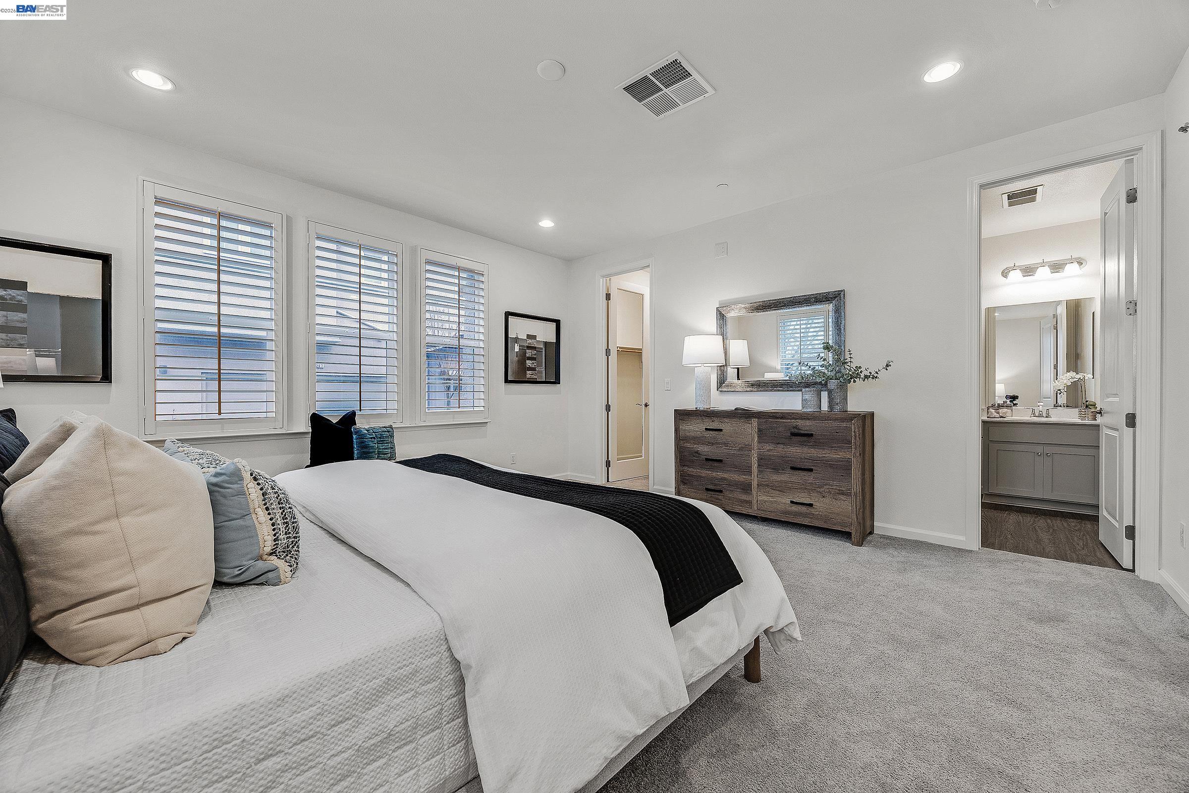 Photo #42: 41124520 Listing: Photo #42