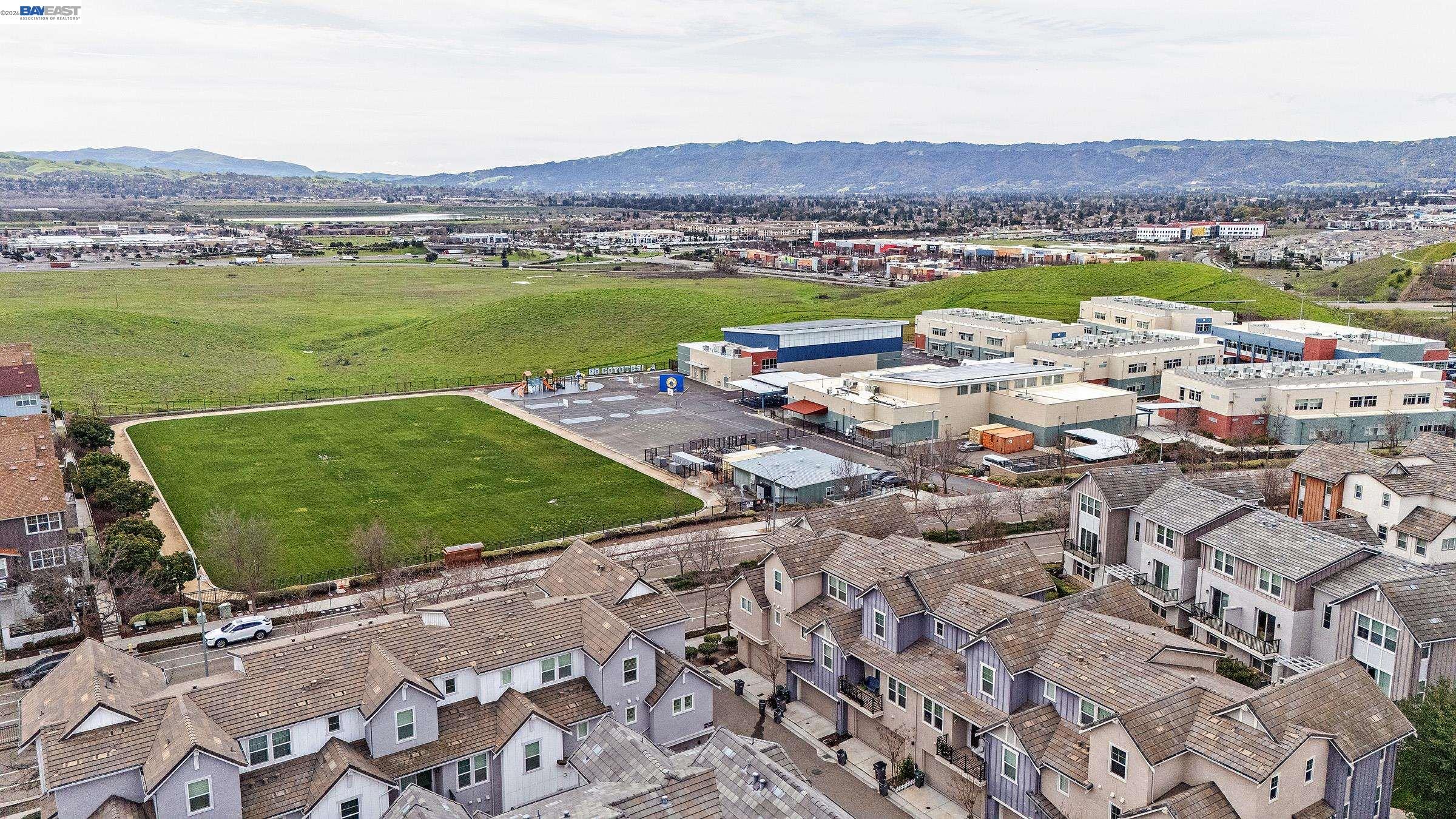 Detail Gallery Image 45 of 57 For 2239 Central Pkwy, Dublin,  CA 94568 - 4 Beds | 4 Baths