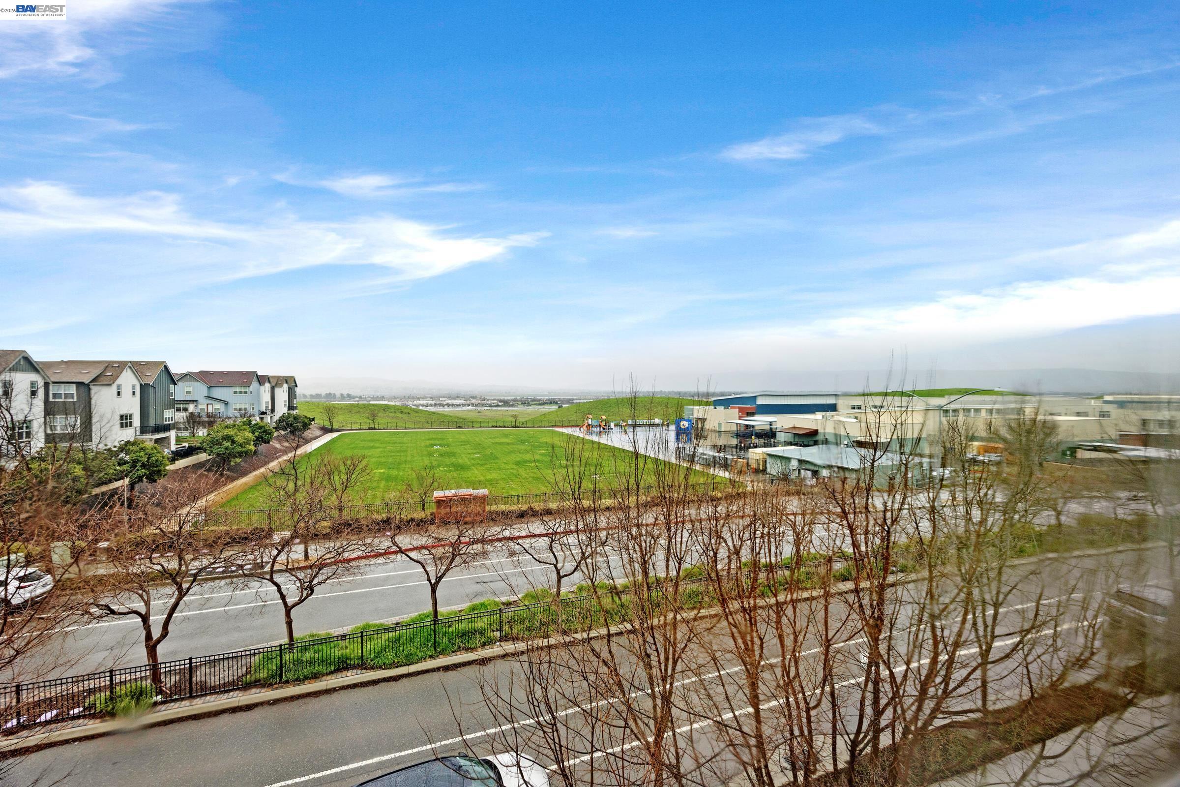 Detail Gallery Image 50 of 57 For 2239 Central Pkwy, Dublin,  CA 94568 - 4 Beds | 4 Baths