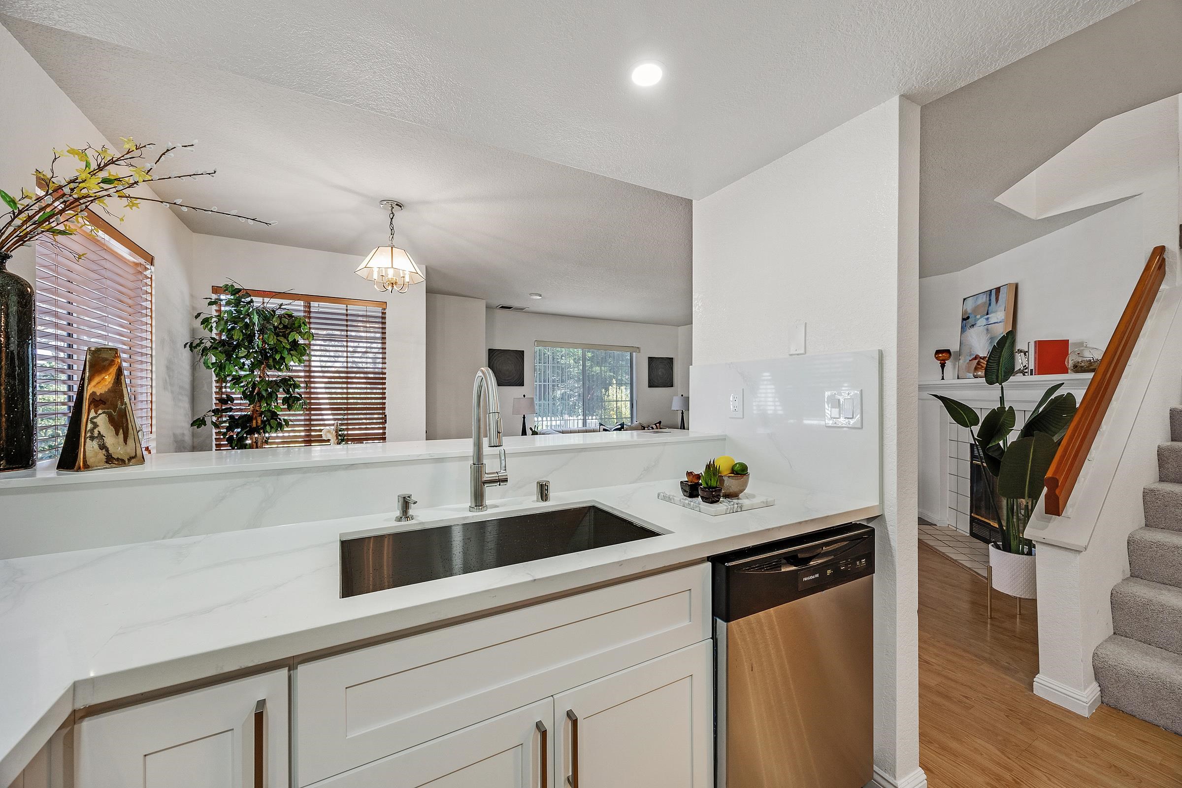 Photo #12: 41124521 Listing: Photo #12