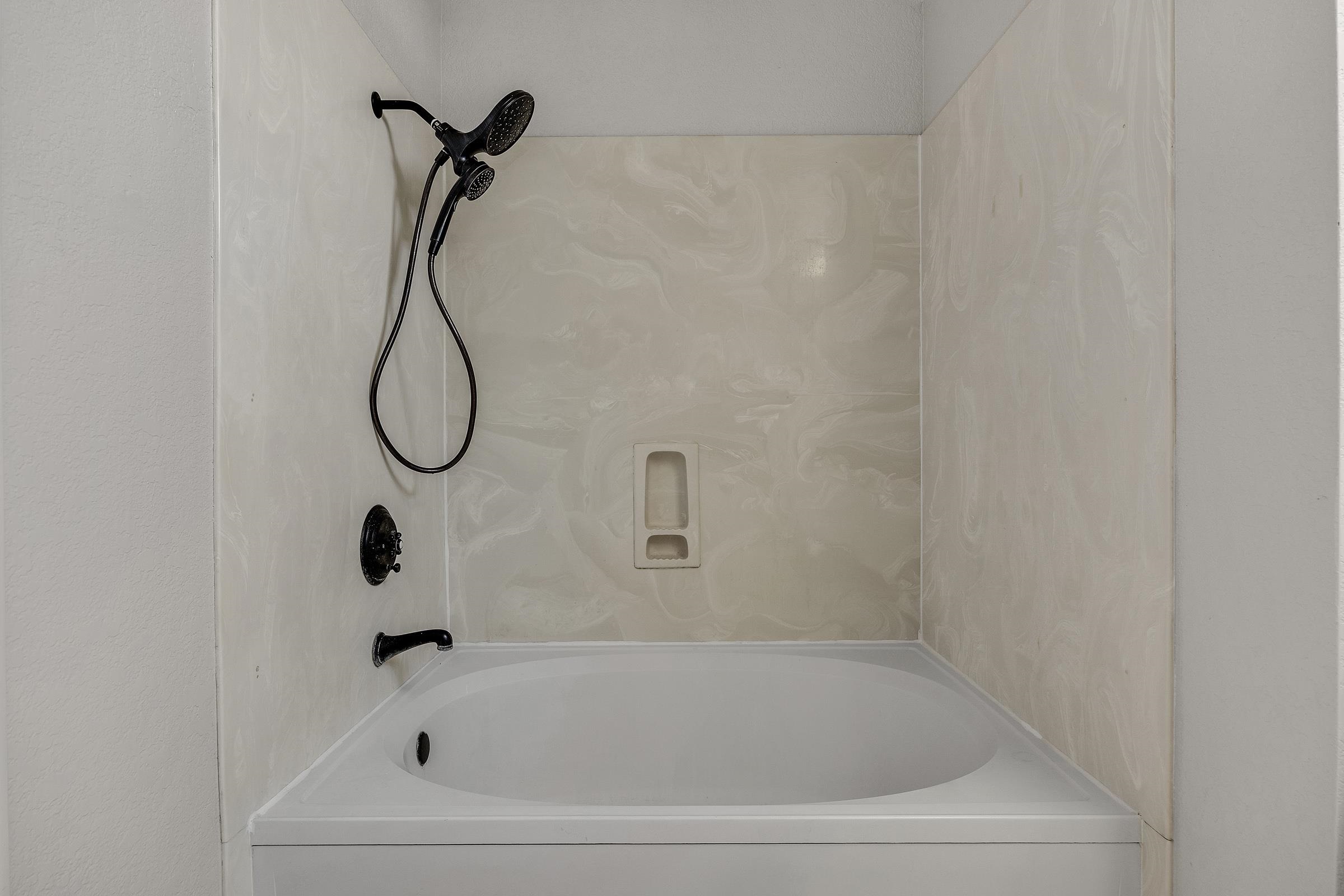 Photo #24: 41124521 Listing: Photo #24