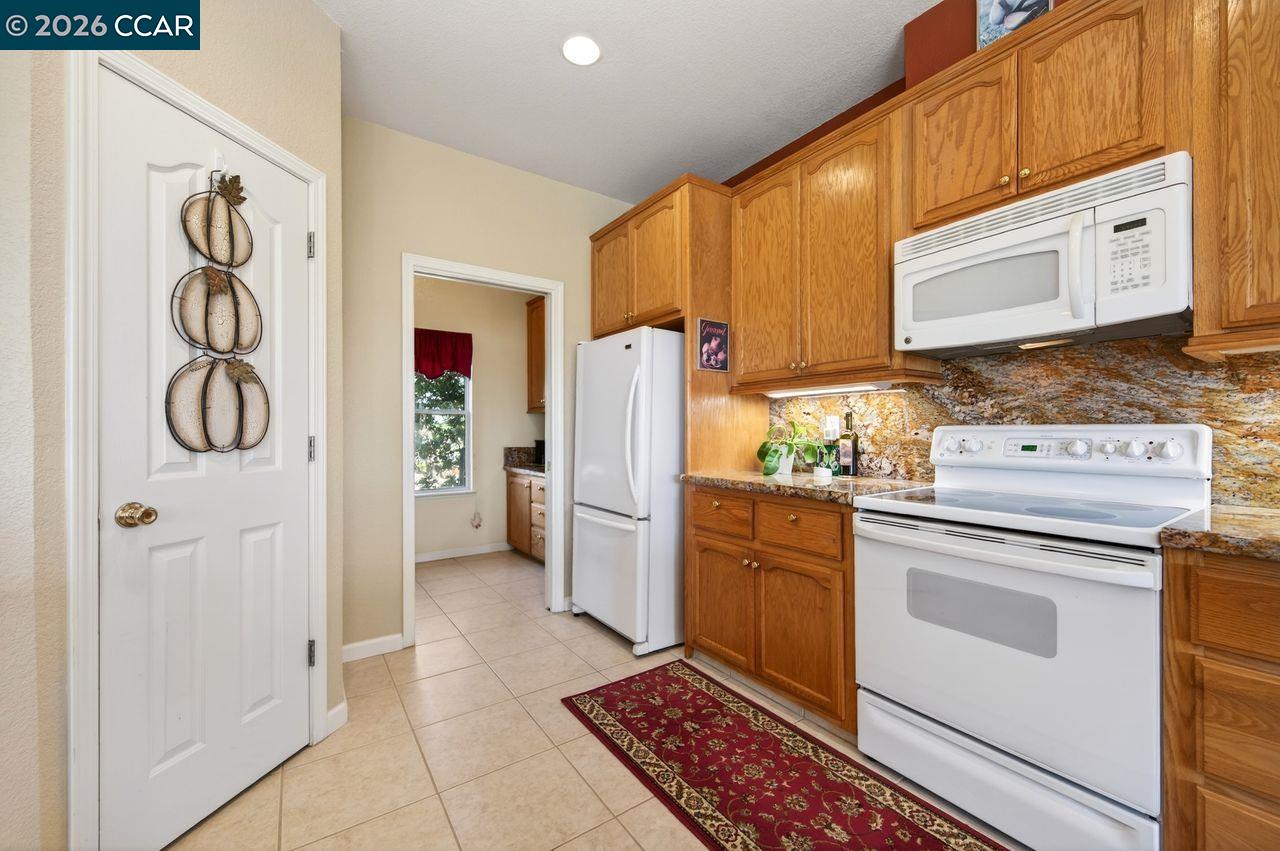 Detail Gallery Image 21 of 60 For 5475 Ferseyna Way, Valley Springs,  CA 95252 - 3 Beds | 2 Baths