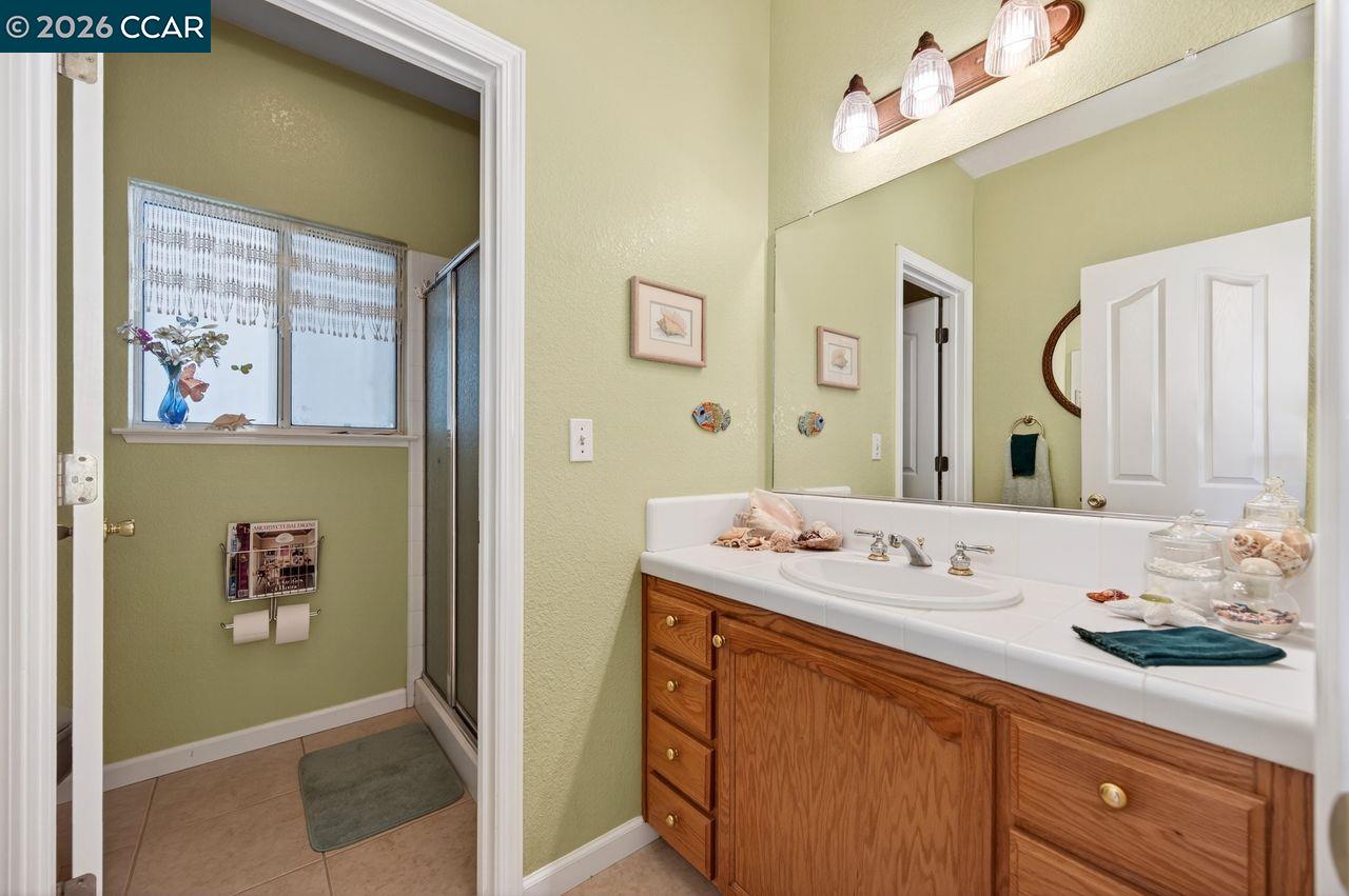 Detail Gallery Image 32 of 60 For 5475 Ferseyna Way, Valley Springs,  CA 95252 - 3 Beds | 2 Baths