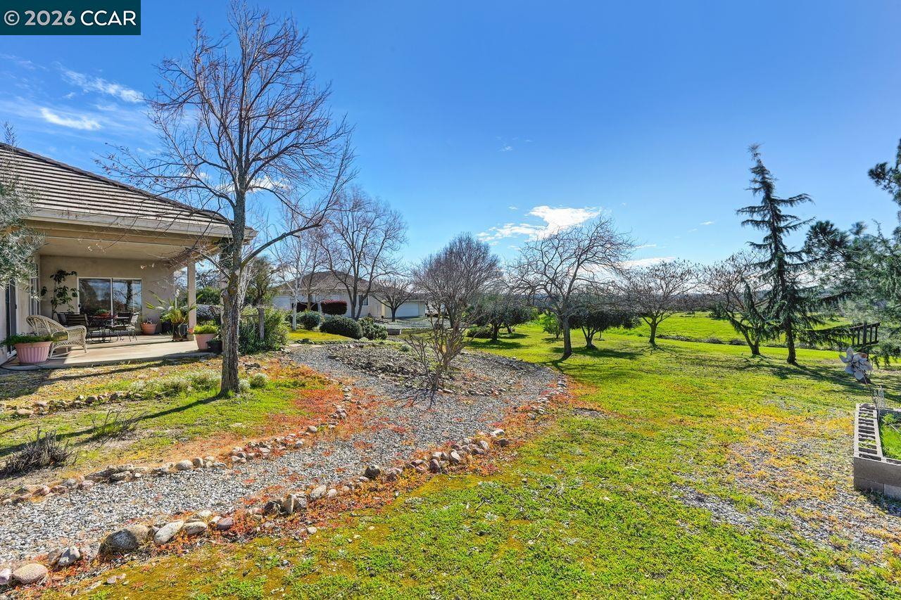 Detail Gallery Image 39 of 60 For 5475 Ferseyna Way, Valley Springs,  CA 95252 - 3 Beds | 2 Baths