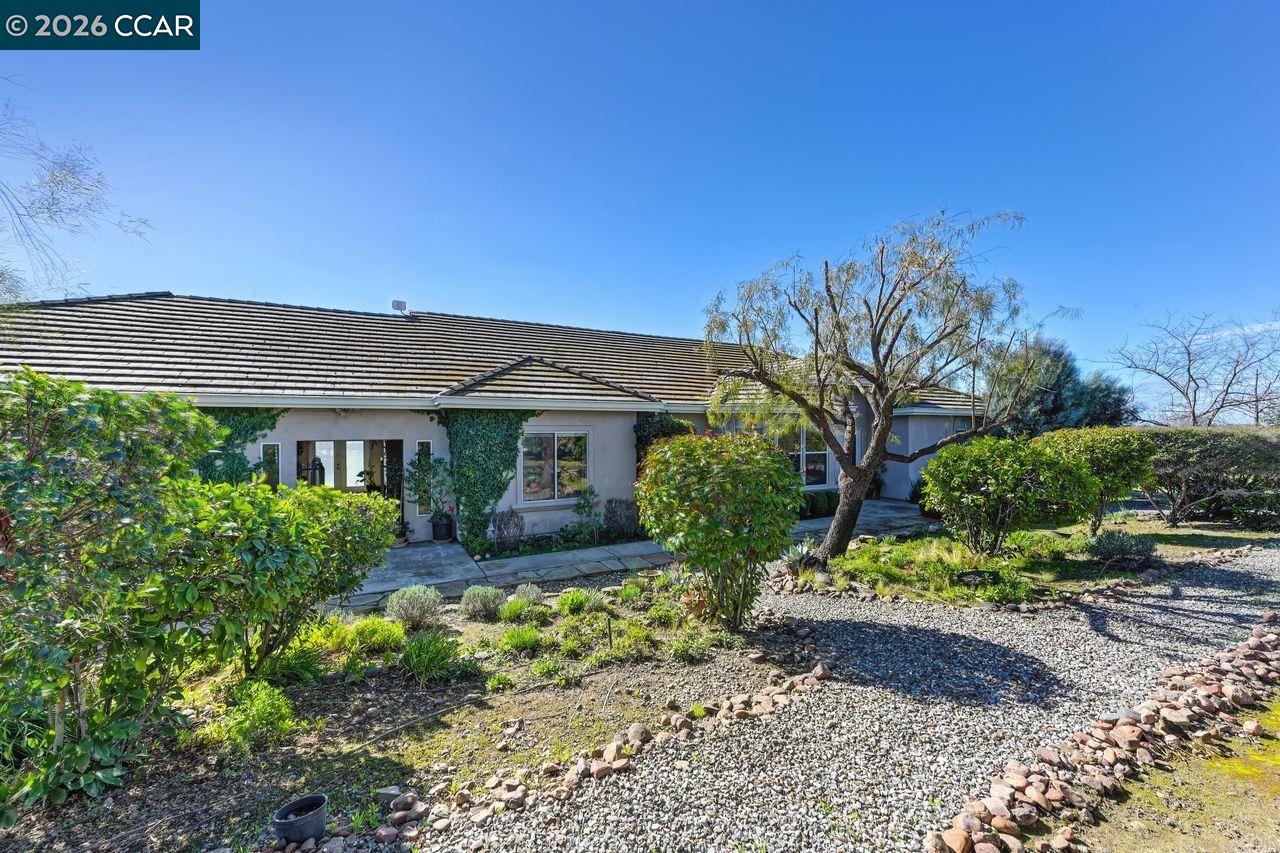 Detail Gallery Image 7 of 60 For 5475 Ferseyna Way, Valley Springs,  CA 95252 - 3 Beds | 2 Baths