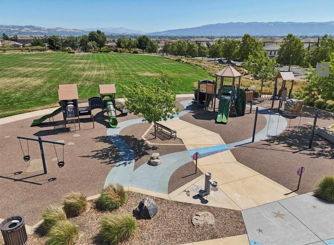 Detail Gallery Image 36 of 39 For 4433 Cherico Ln, Dublin,  CA 94568 - 4 Beds | 3/2 Baths