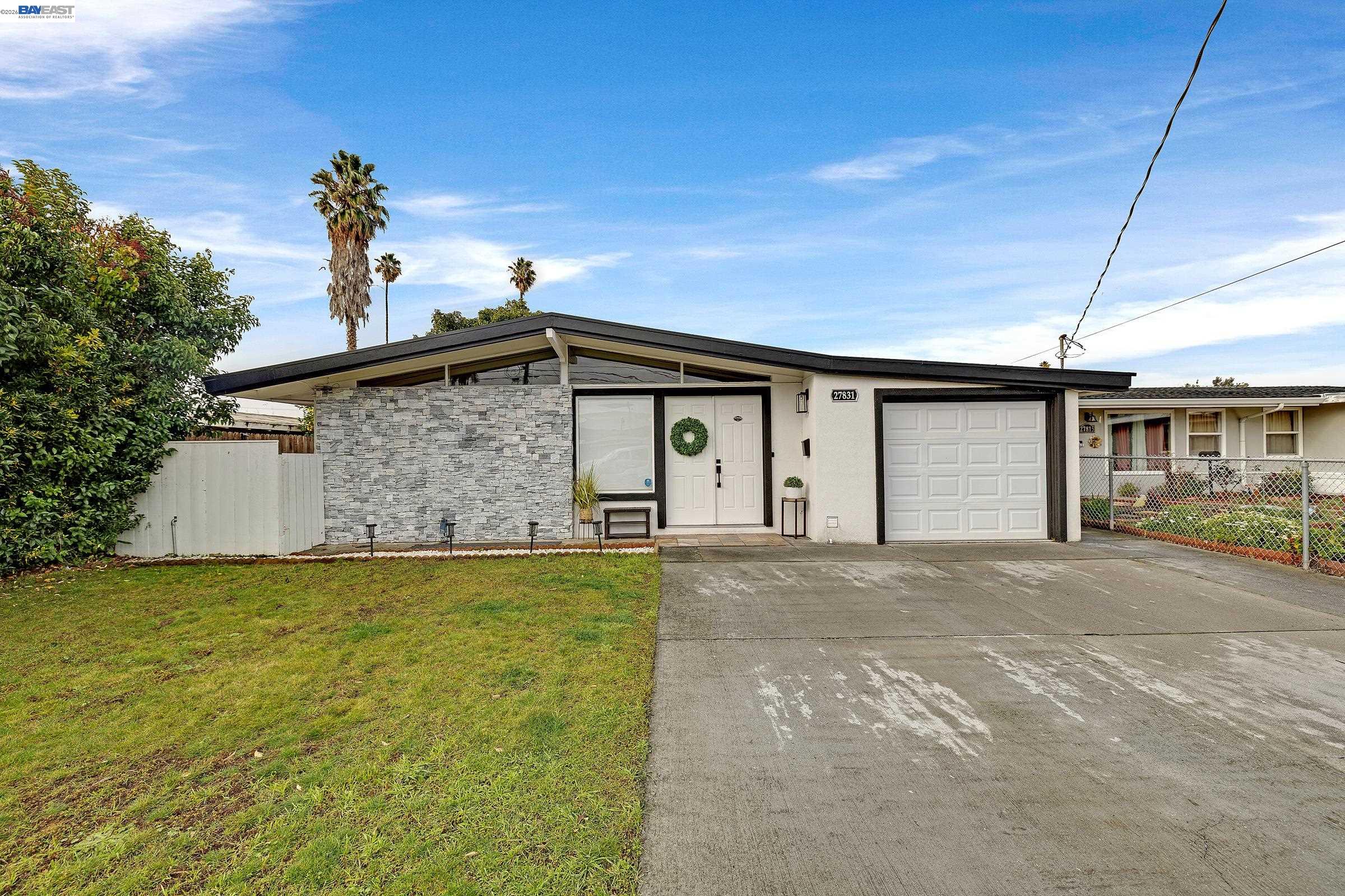 Front Image Thumbnail for BE41124527